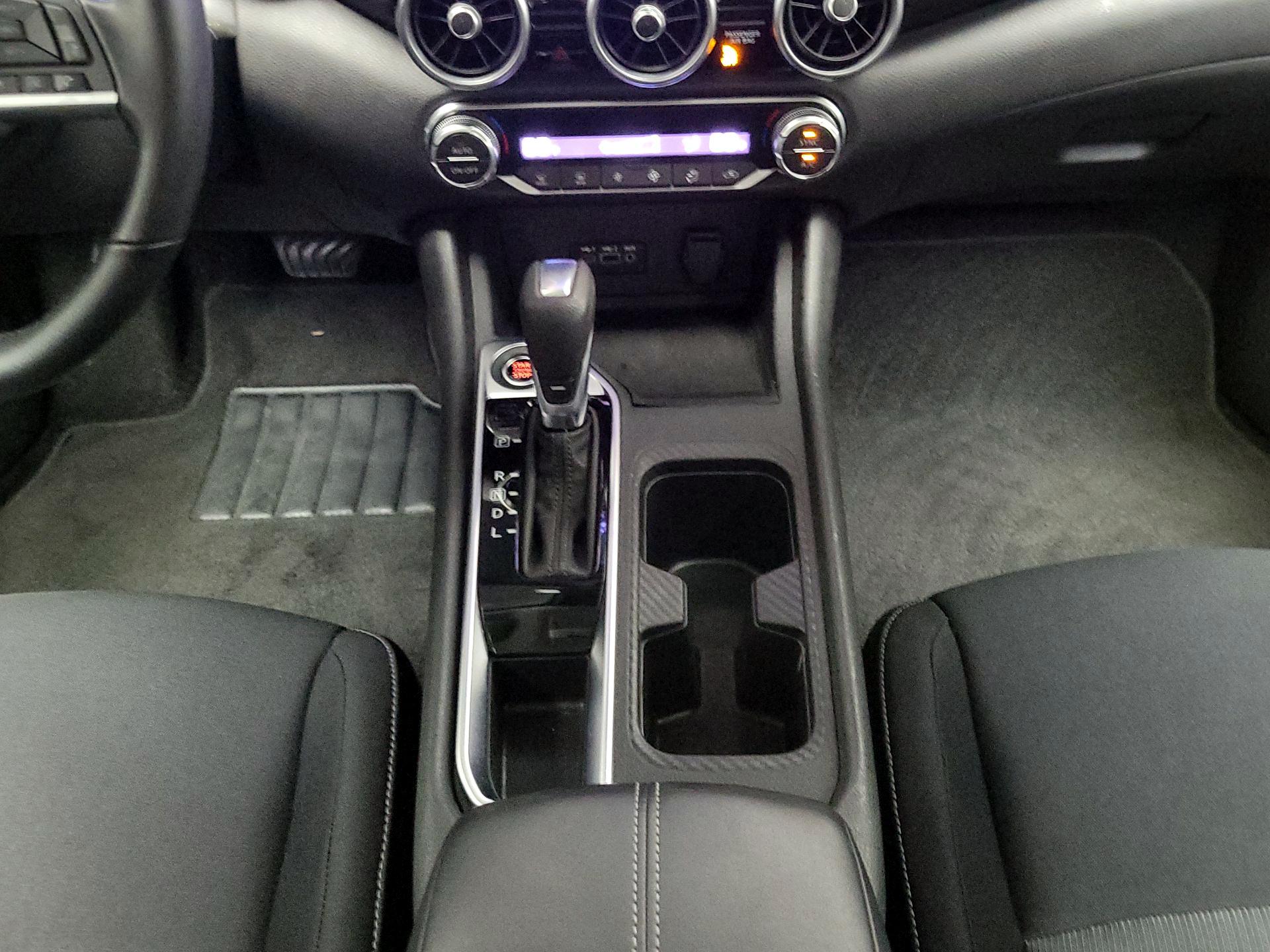 Thumbnail: 2021 Nissan Sentra - 17