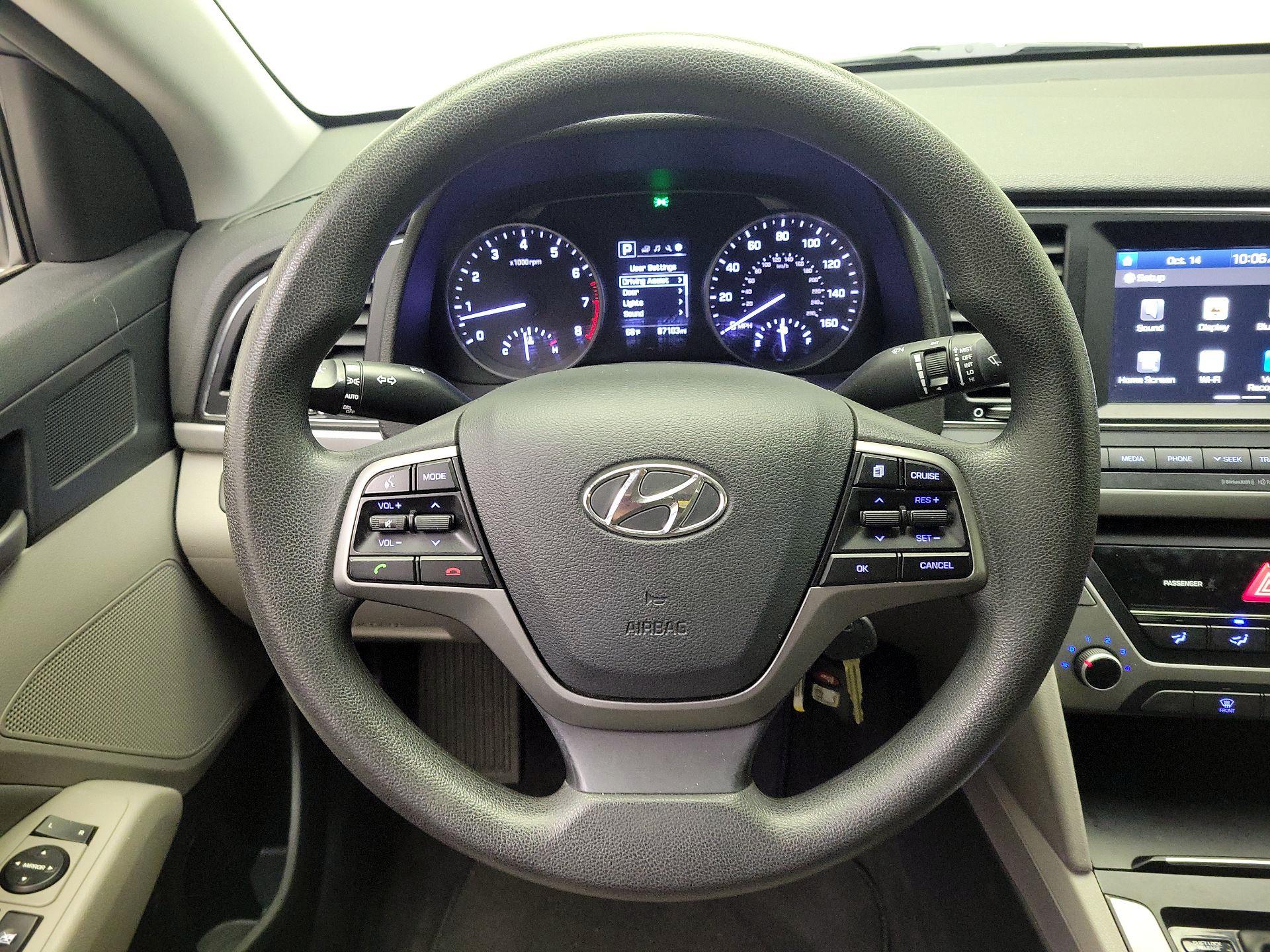 Thumbnail: 2018 Hyundai Elantra - 10
