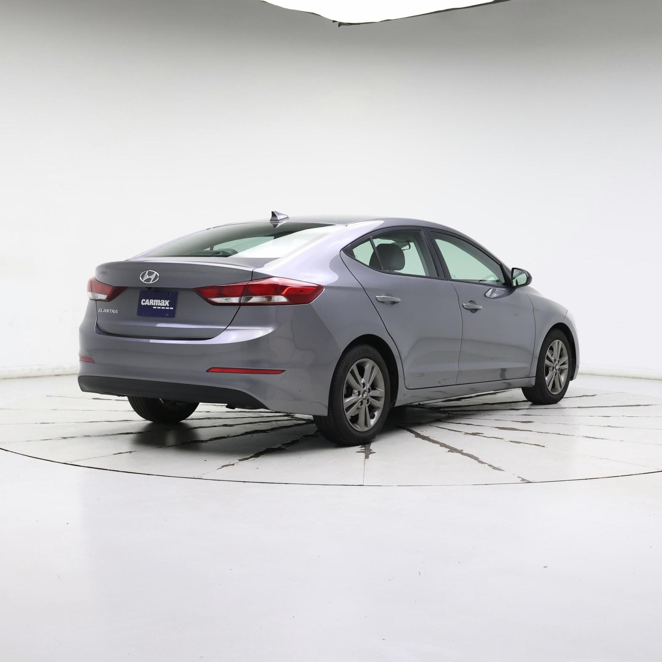 Thumbnail: 2018 Hyundai Elantra - 8