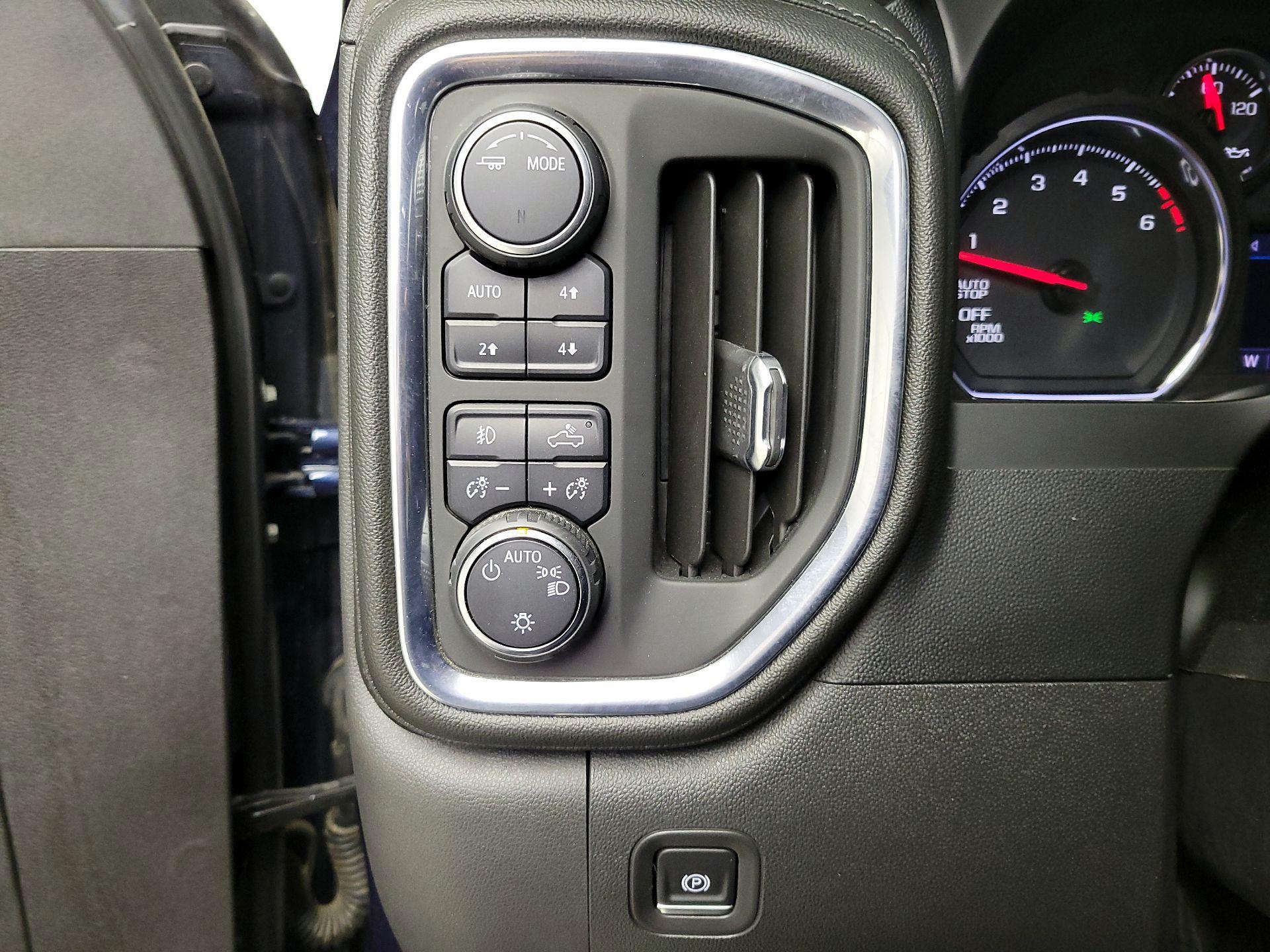 Thumbnail: 2021 Chevrolet Silverado 1500 - 13