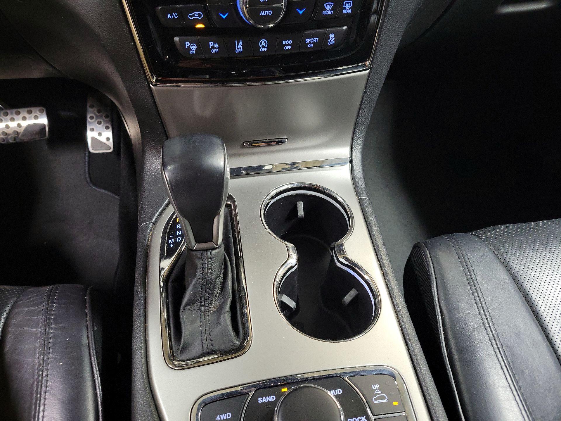 Thumbnail: 2019 Jeep Grand Cherokee - 18