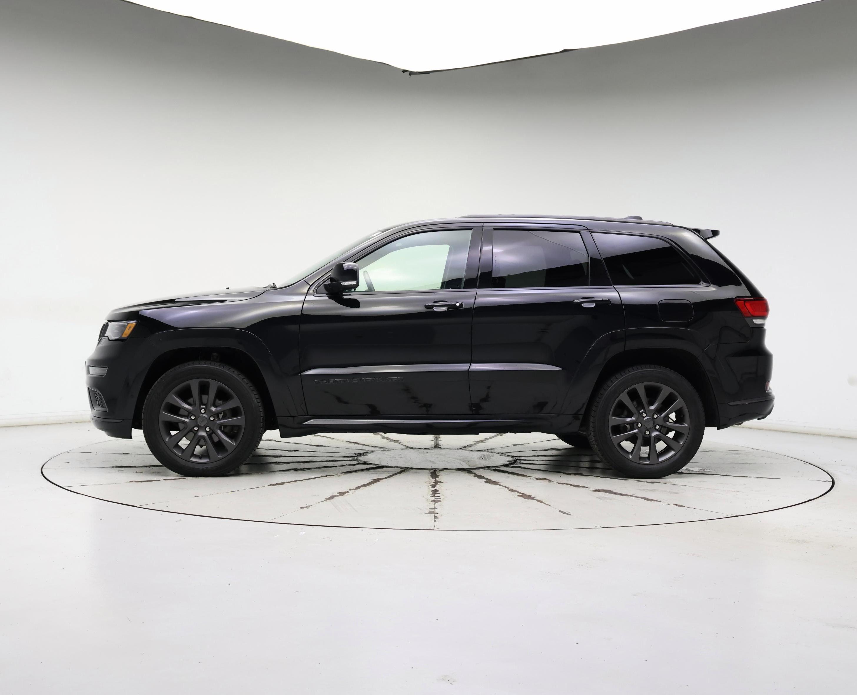 Thumbnail: 2019 Jeep Grand Cherokee - 3