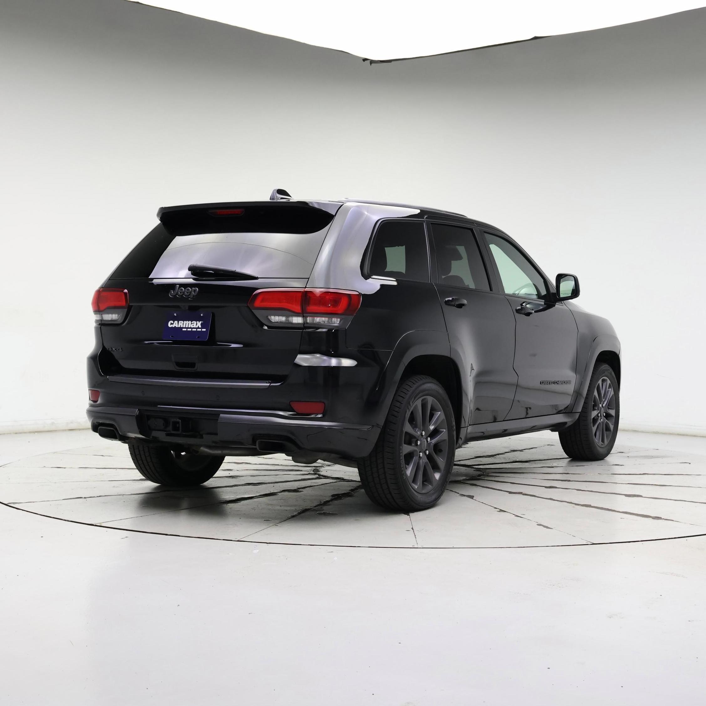 Thumbnail: 2019 Jeep Grand Cherokee - 8