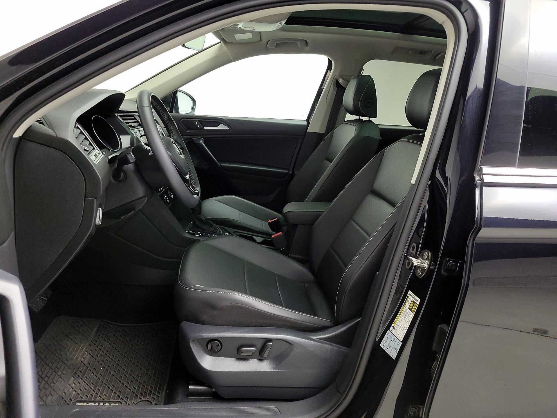 Thumbnail: 2021 Volkswagen Tiguan - 11