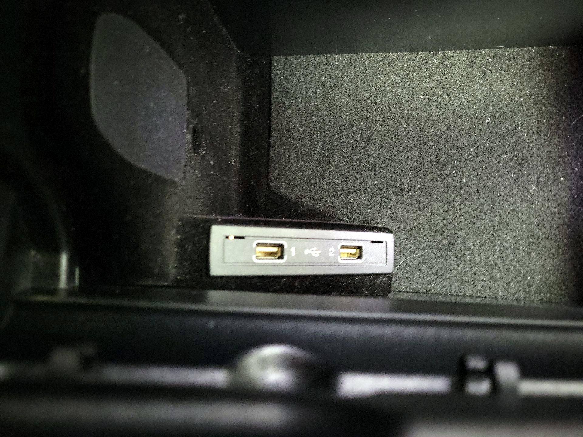 Thumbnail: 2016 Mercedes-Benz E-Class - 19