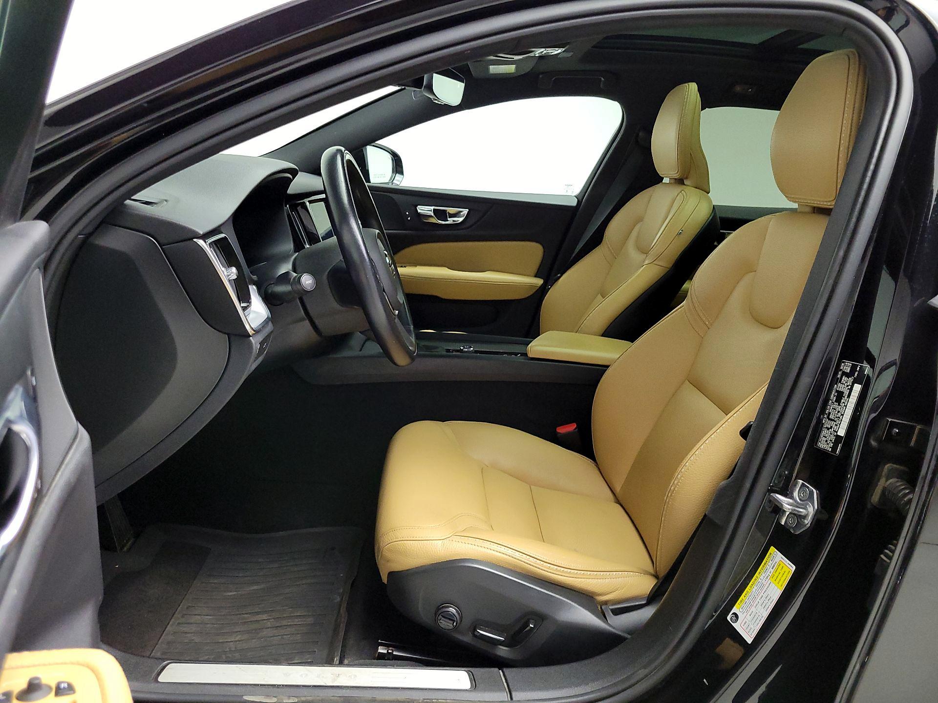 Thumbnail: 2020 Volvo S60 - 11