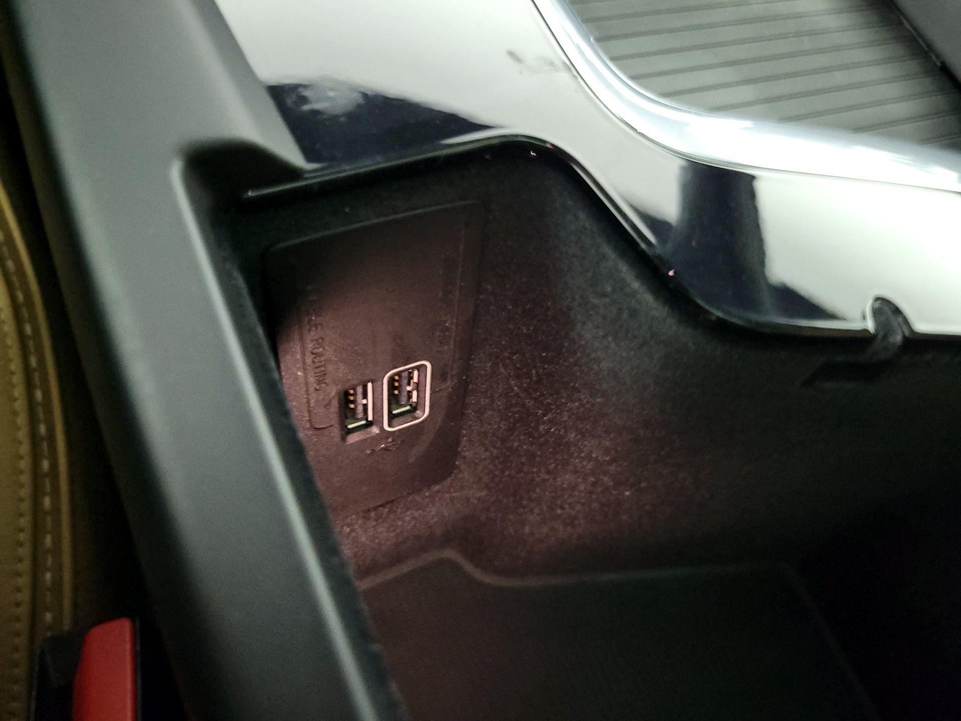 Thumbnail: 2020 Volvo S60 - 19