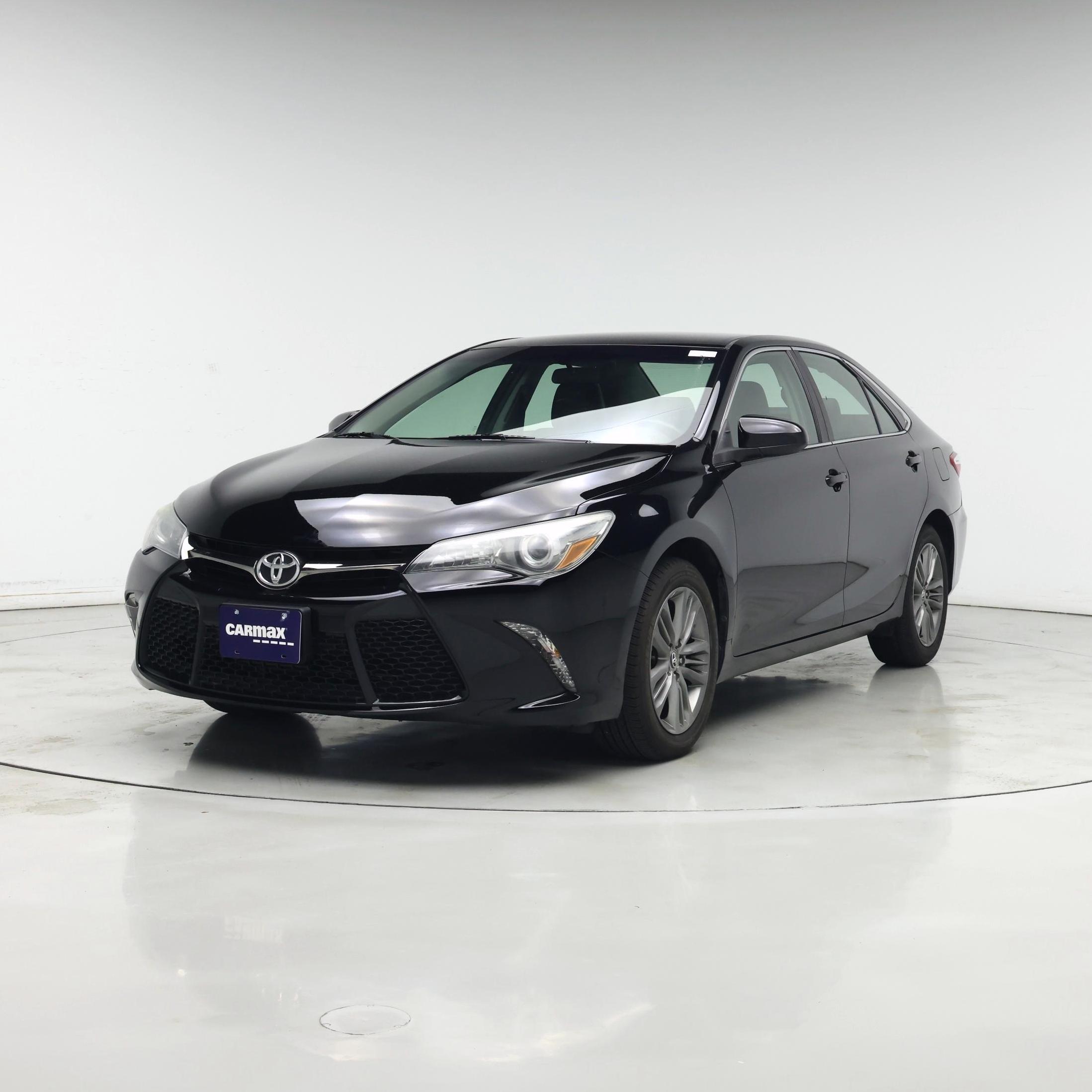 Thumbnail: 2016 Toyota Camry - 4