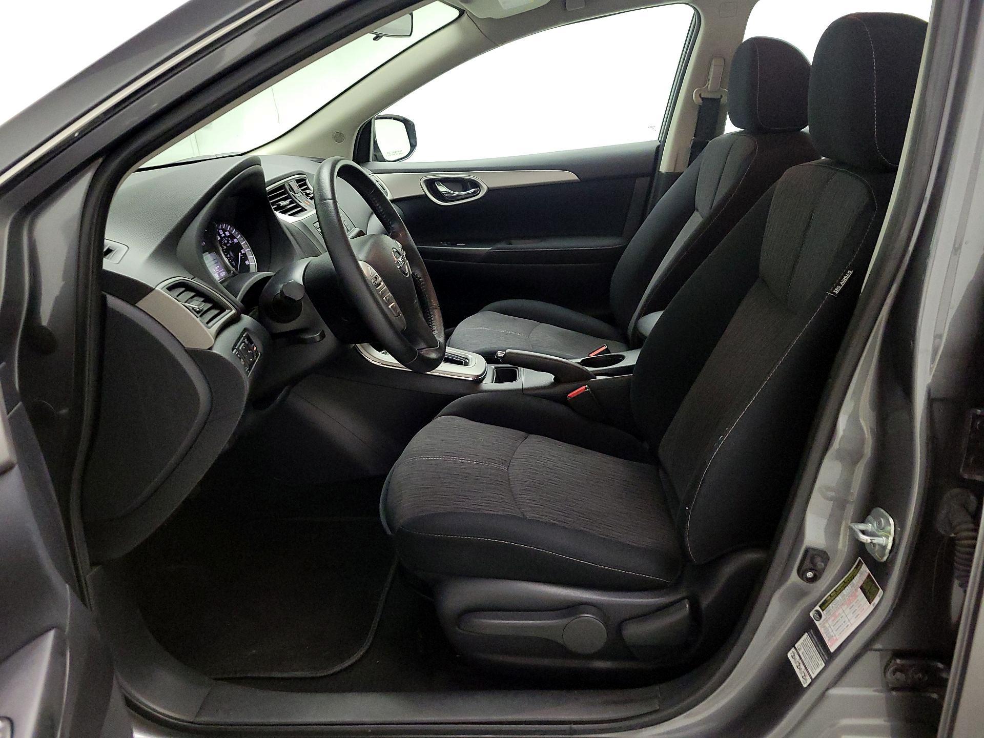 Thumbnail: 2015 Nissan Sentra - 11