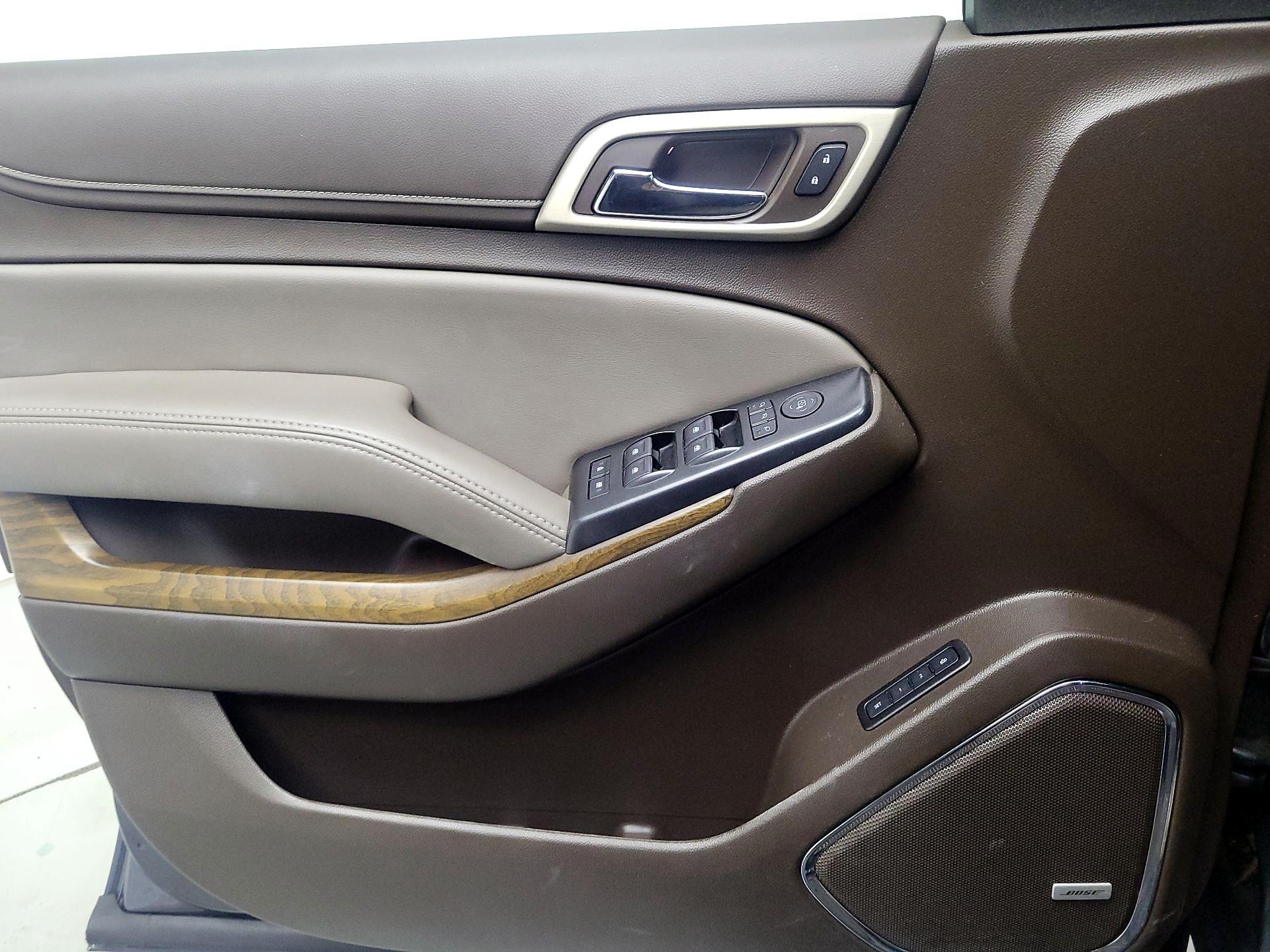 Thumbnail: 2019 GMC Yukon XL - 12