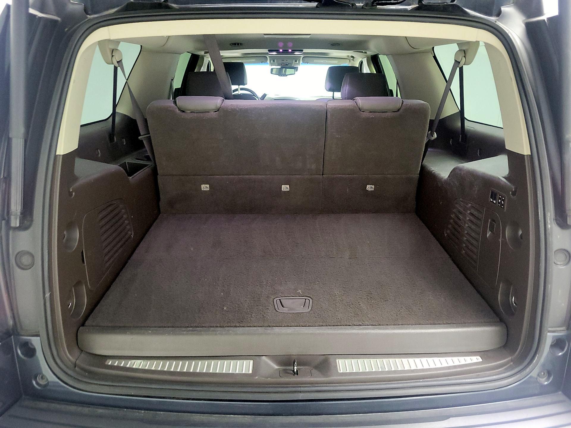 Thumbnail: 2019 GMC Yukon XL - 19