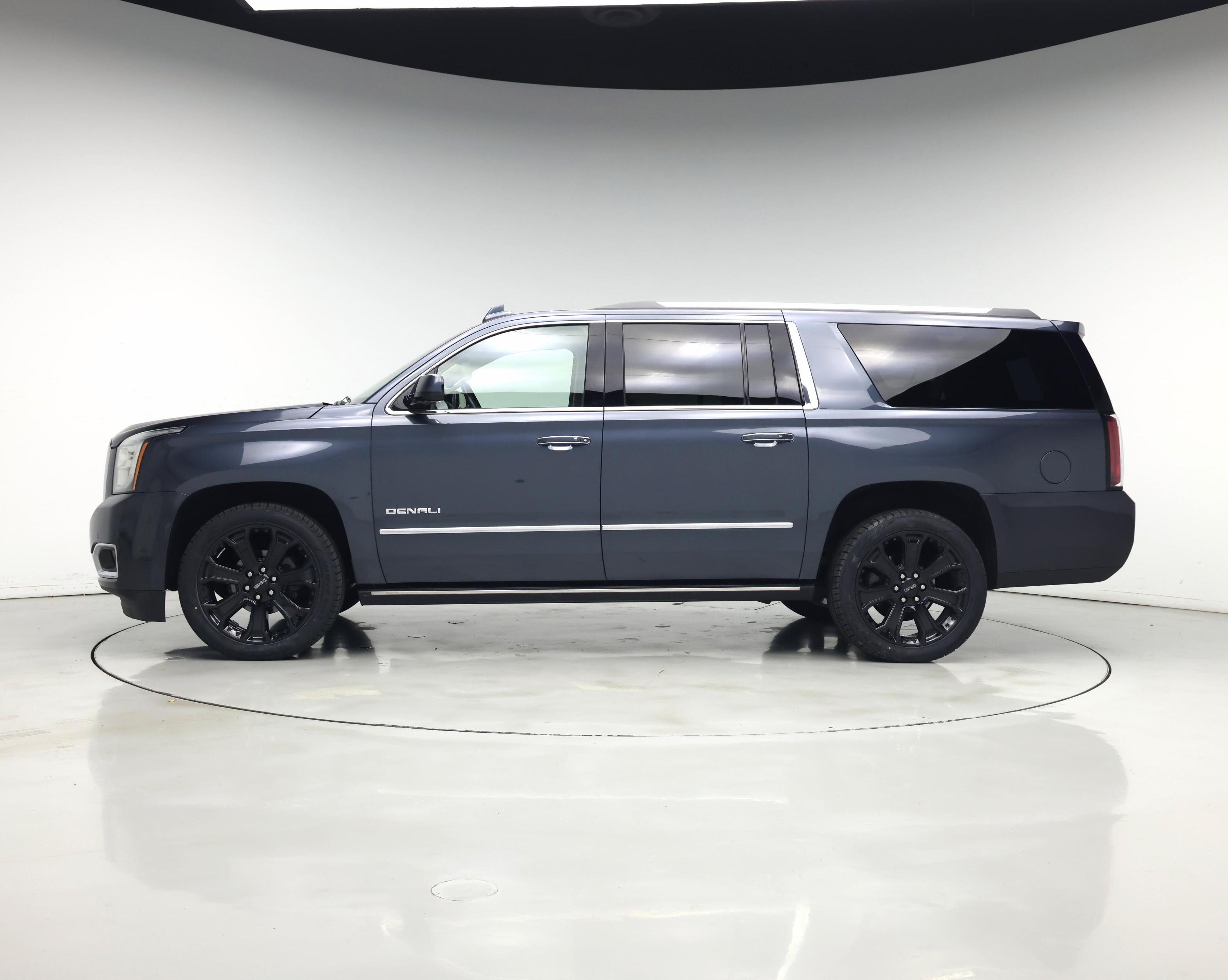 Thumbnail: 2019 GMC Yukon XL - 3