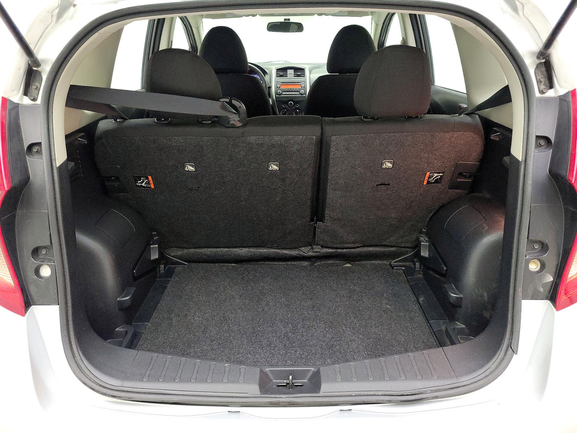 Thumbnail: 2016 Nissan Versa Note - 18