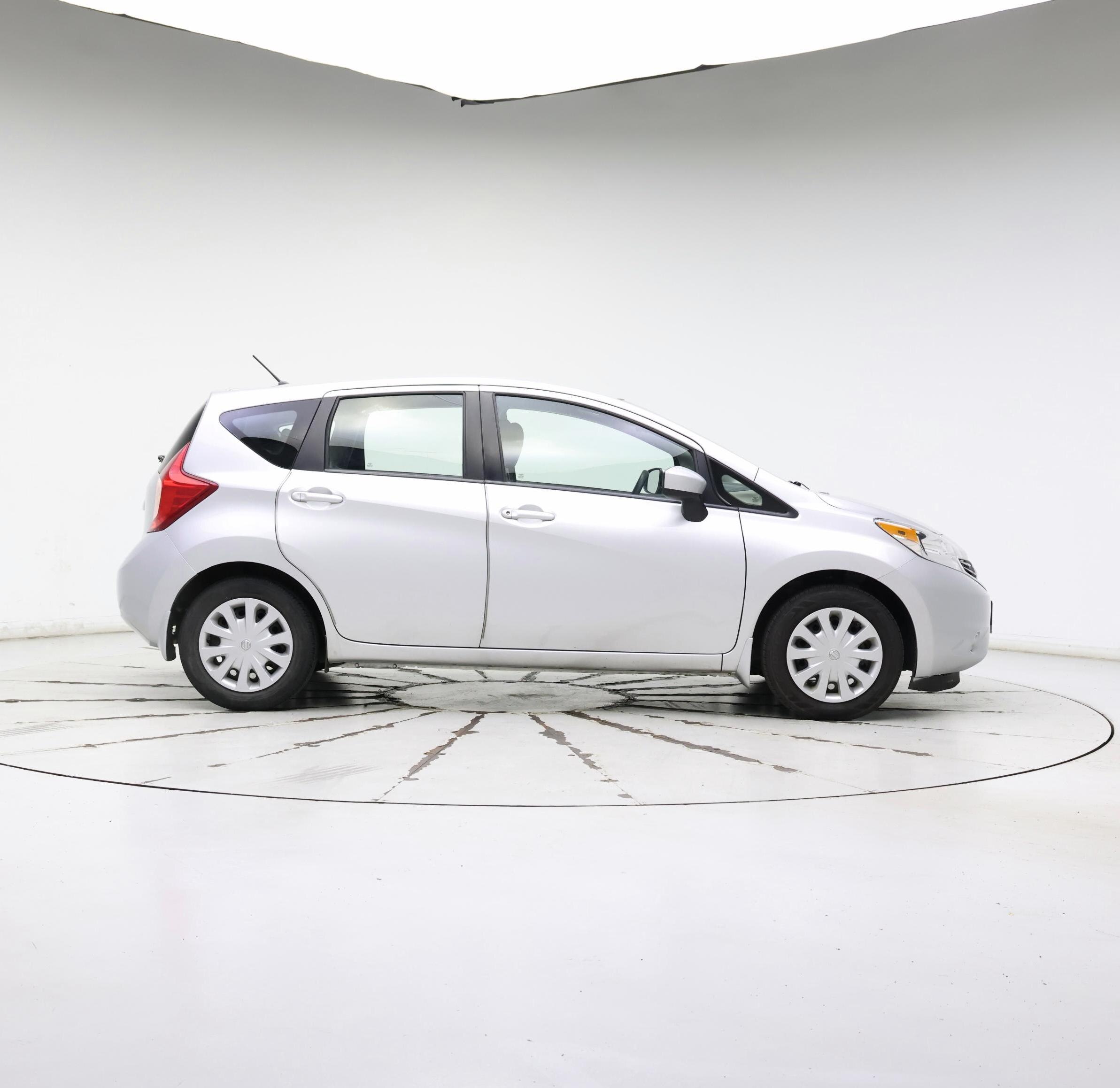 Thumbnail: 2016 Nissan Versa Note - 7