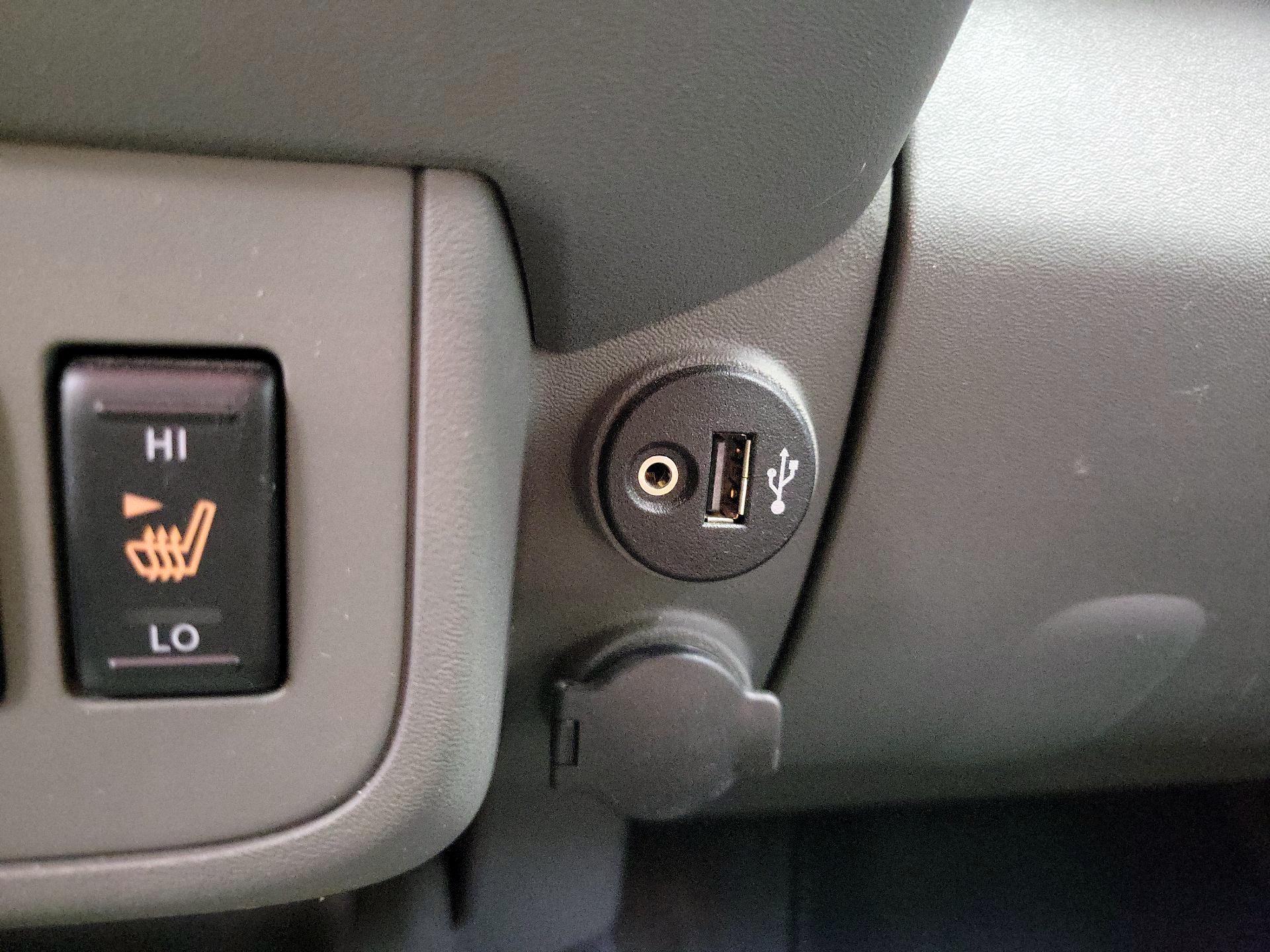 Thumbnail: 2020 Nissan Frontier - 18