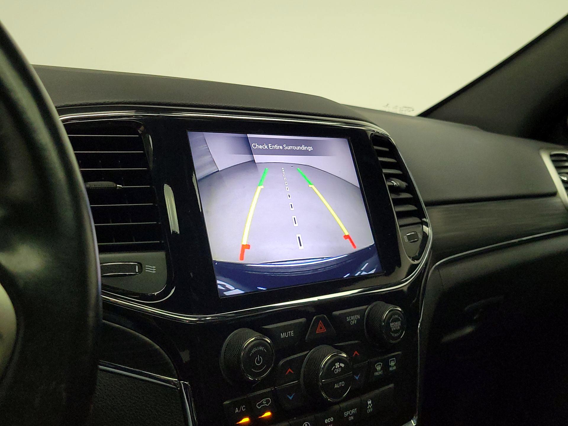 Thumbnail: 2021 Jeep Grand Cherokee - 15