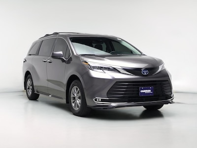 2023 Toyota Sienna Hybrid LE