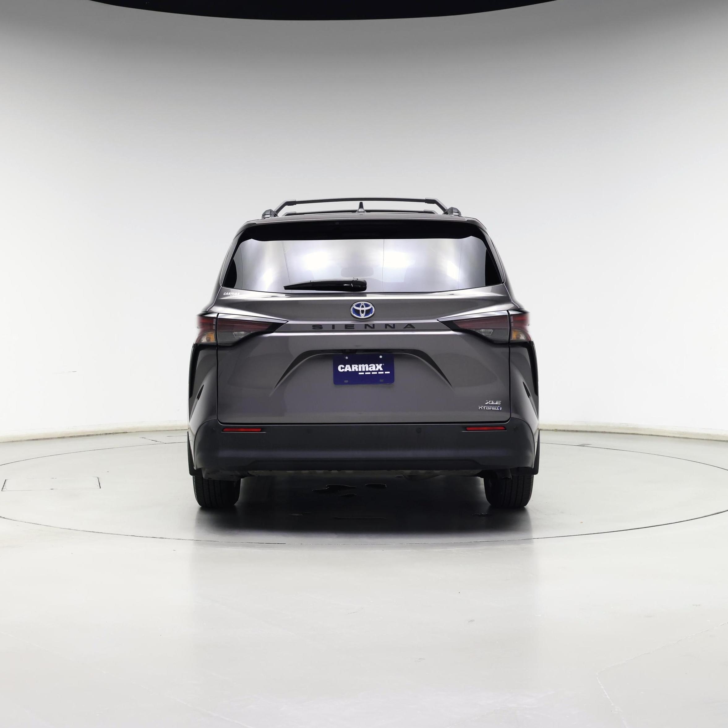 Thumbnail: 2023 Toyota Sienna - 6