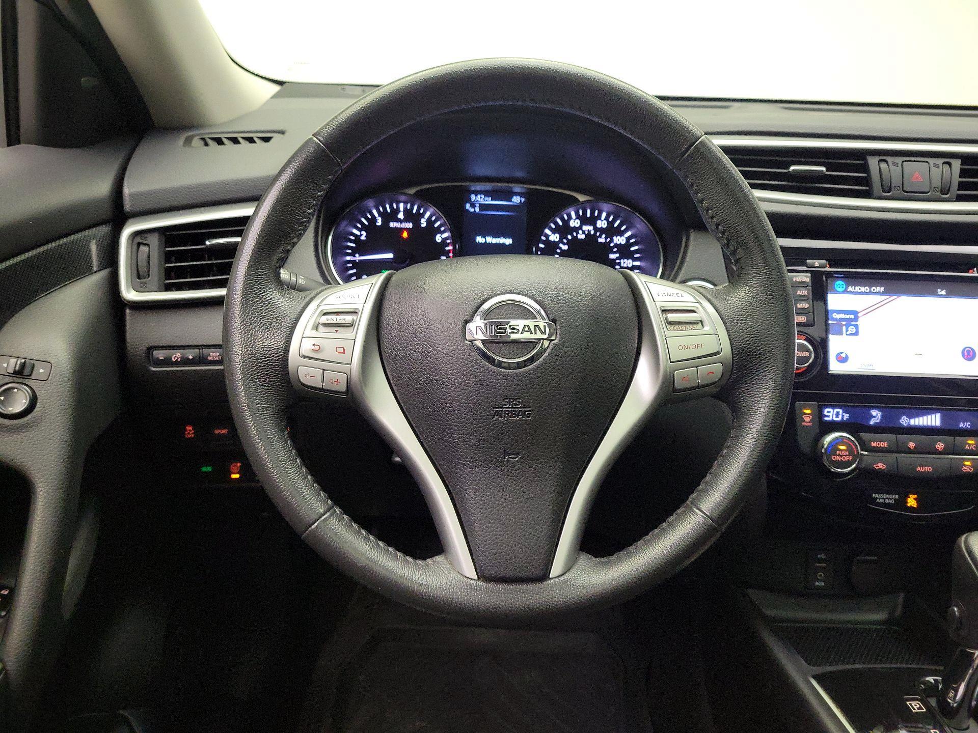 Thumbnail: 2016 Nissan Rogue - 10