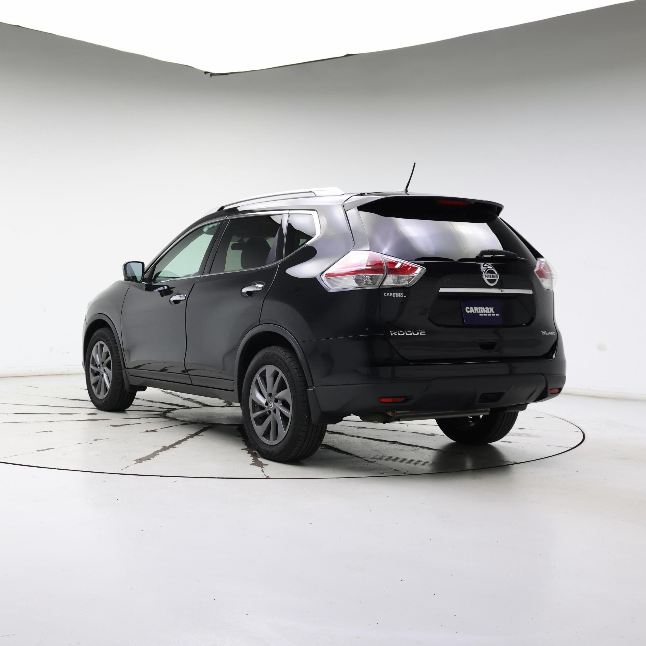 Thumbnail: 2016 Nissan Rogue - 2
