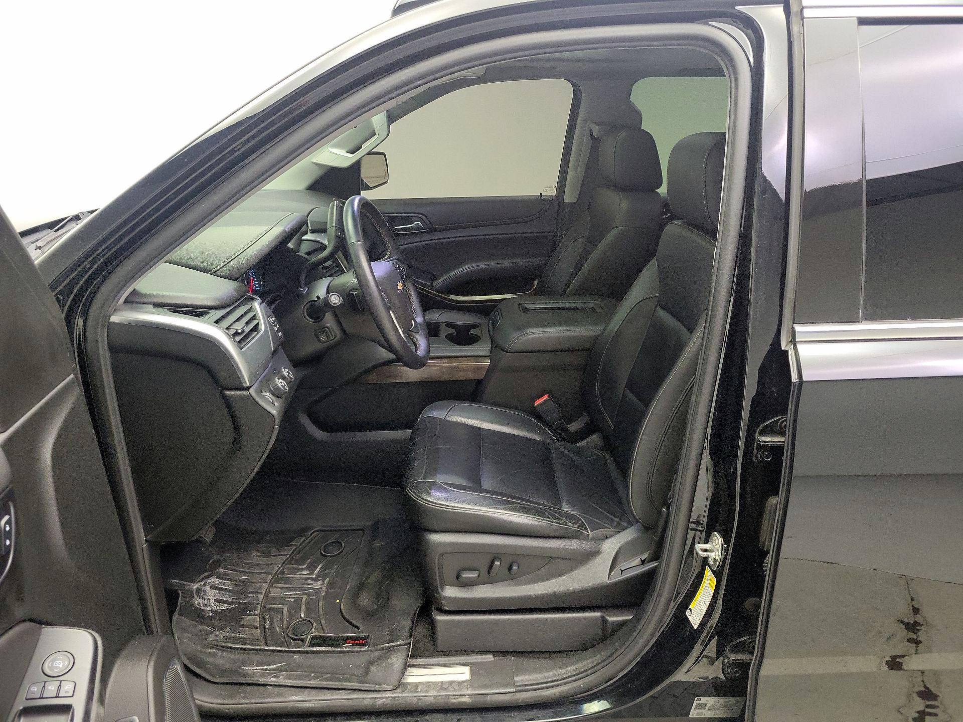 Thumbnail: 2018 Chevrolet Tahoe - 11