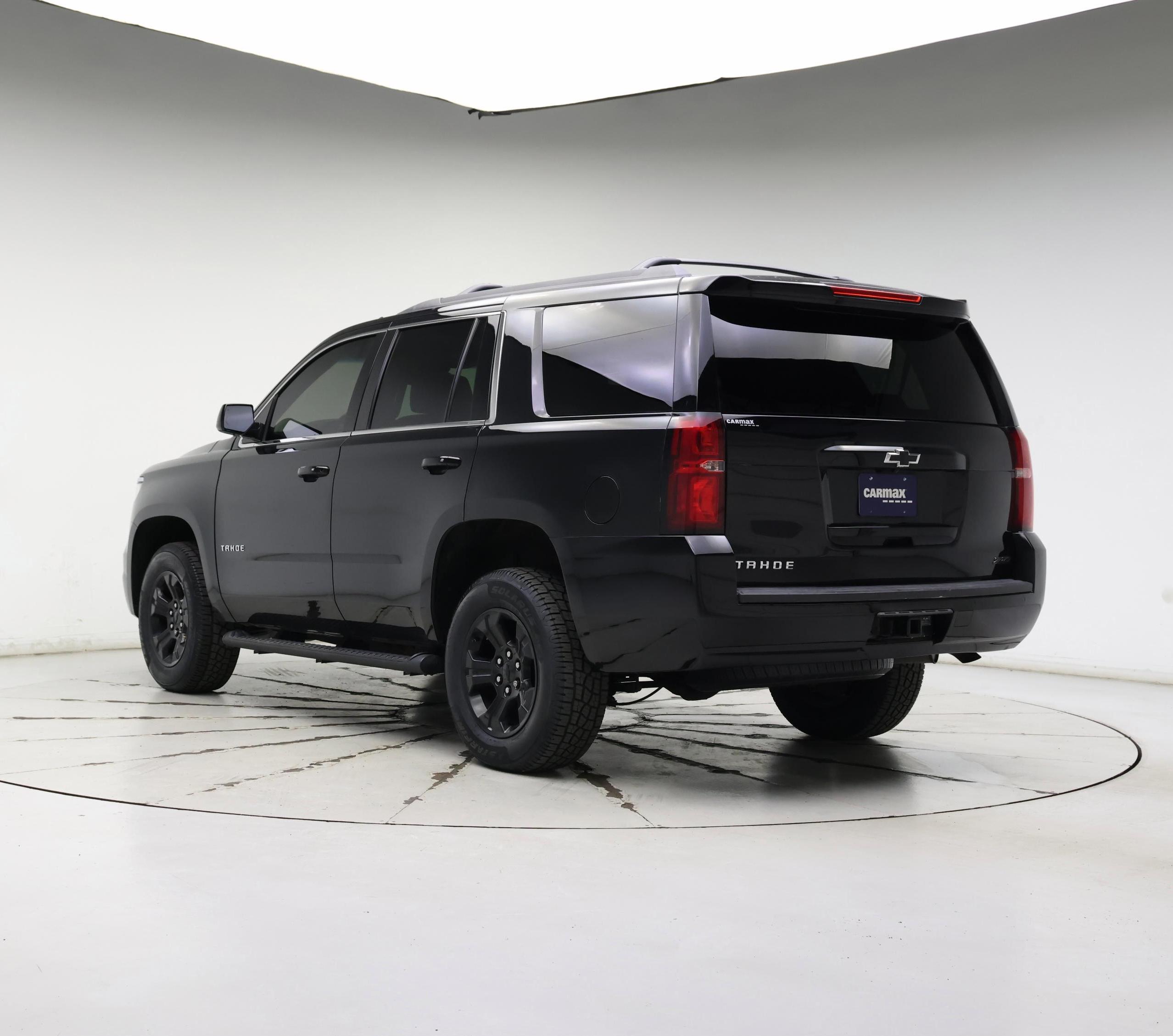 Thumbnail: 2018 Chevrolet Tahoe - 2