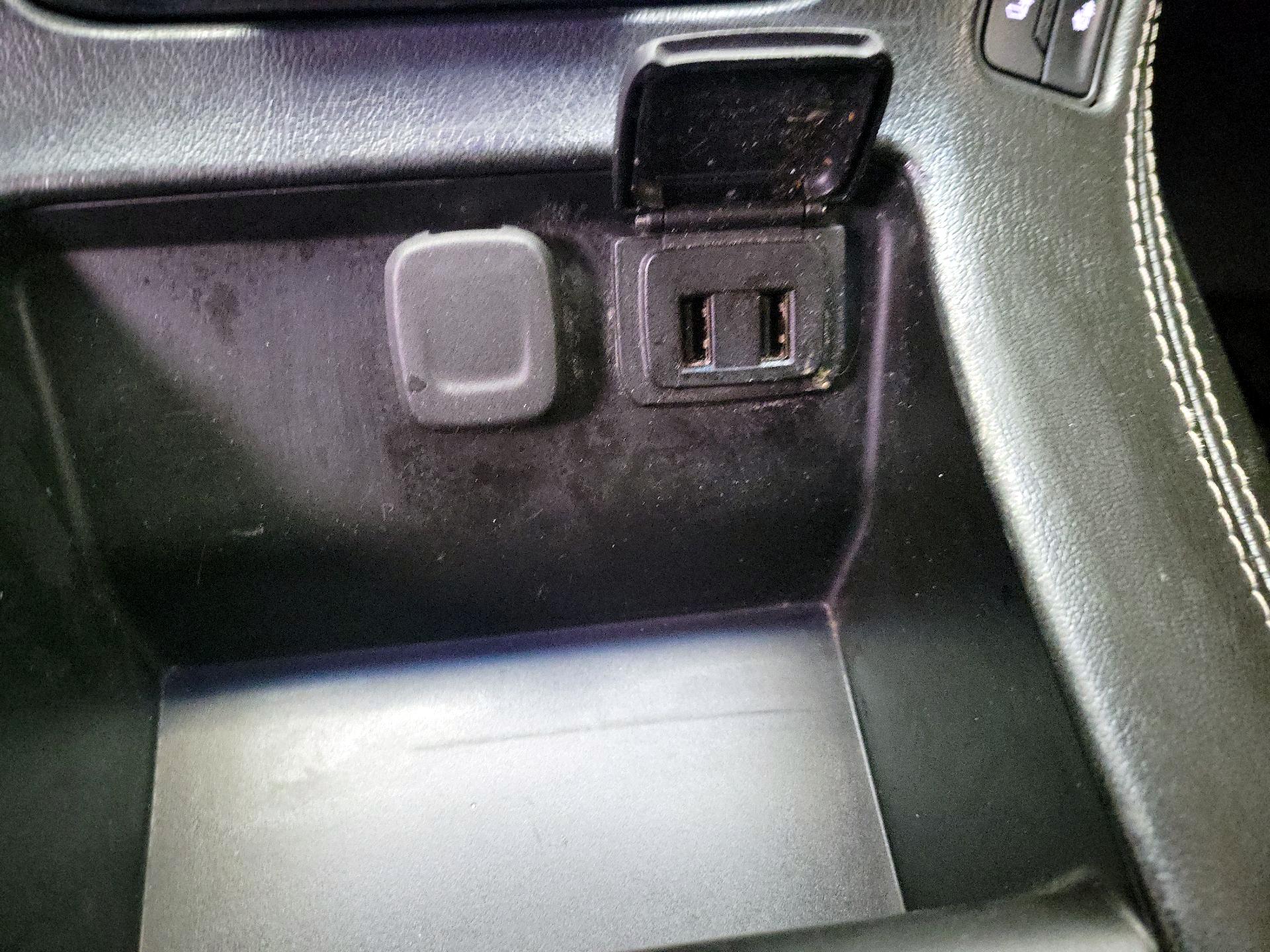 Thumbnail: 2018 Chevrolet Tahoe - 19