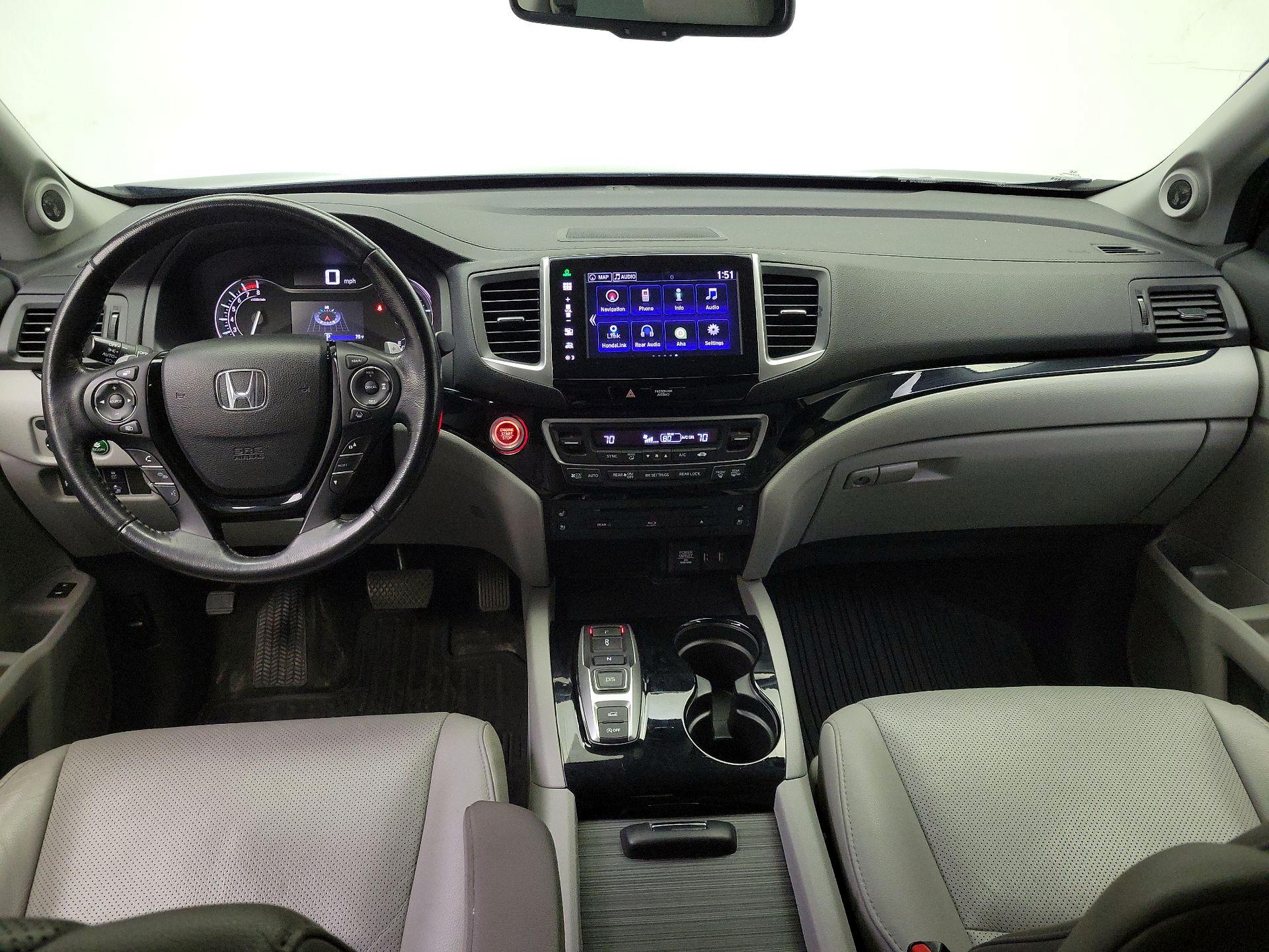 Thumbnail: 2016 Honda Pilot - 9