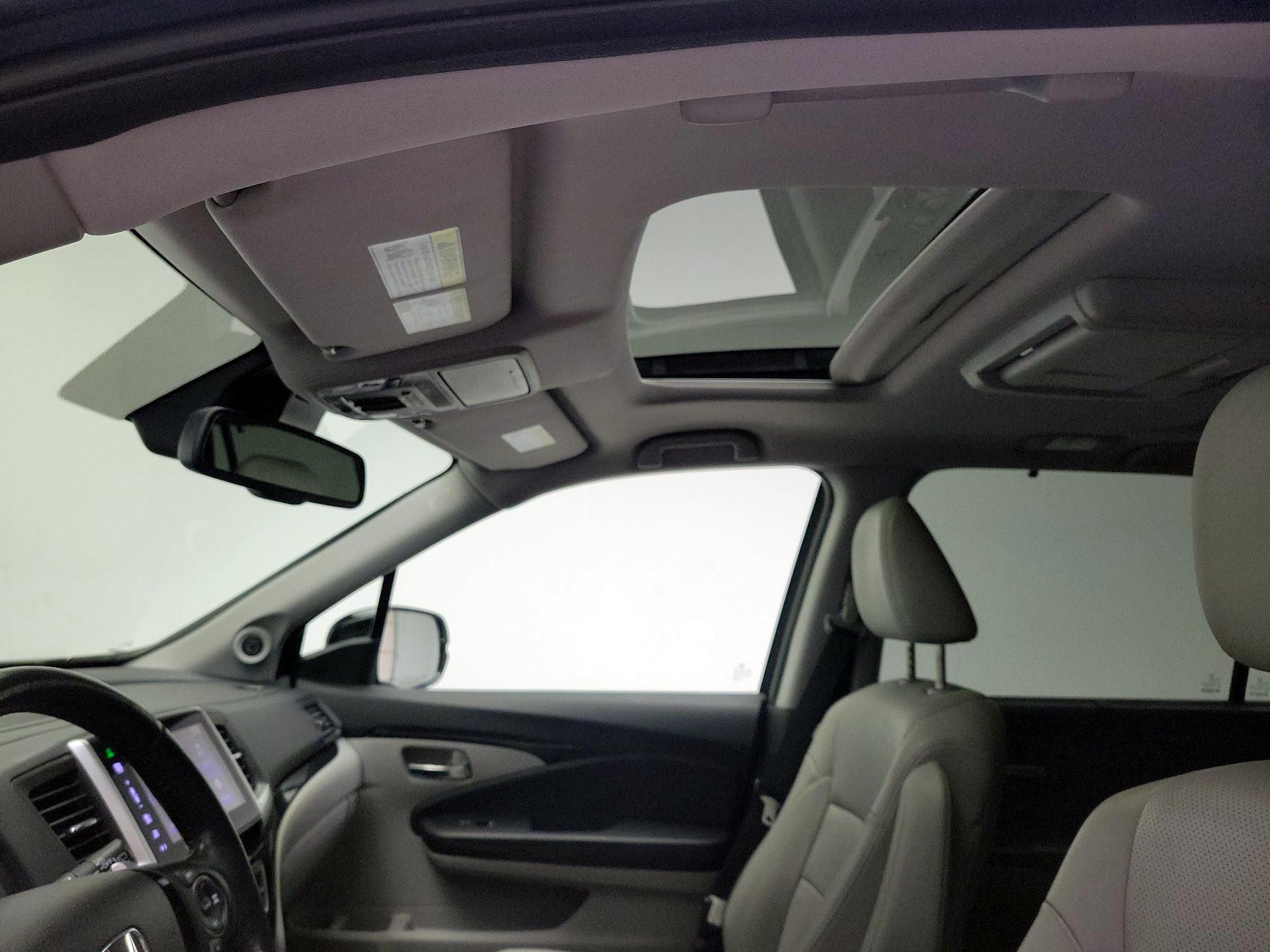 Thumbnail: 2016 Honda Pilot - 20