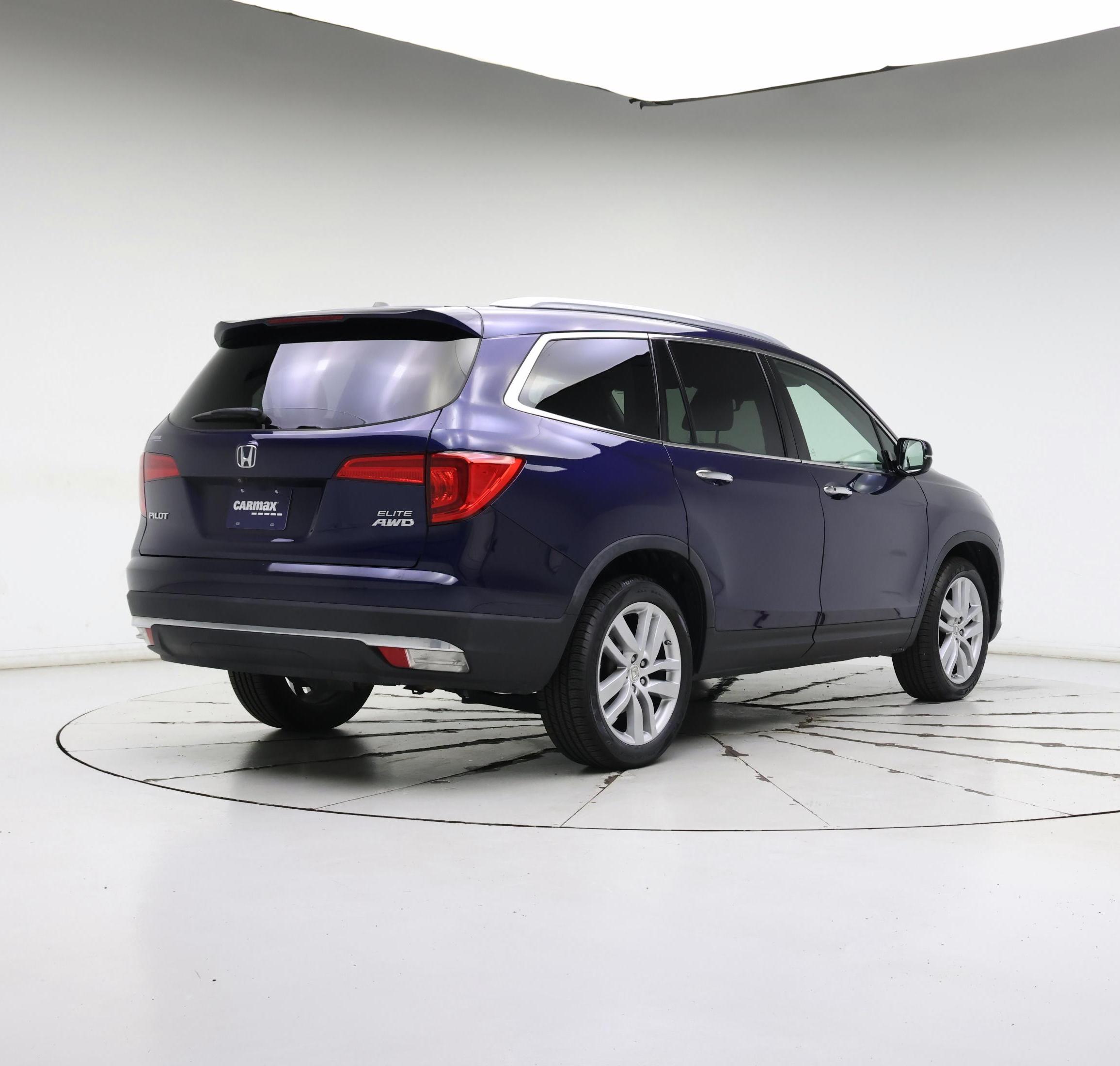 Thumbnail: 2016 Honda Pilot - 8