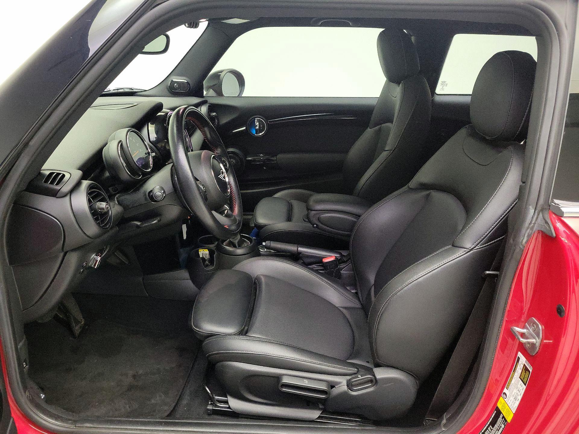 Thumbnail: 2019 MINI Cooper Hardtop - 11