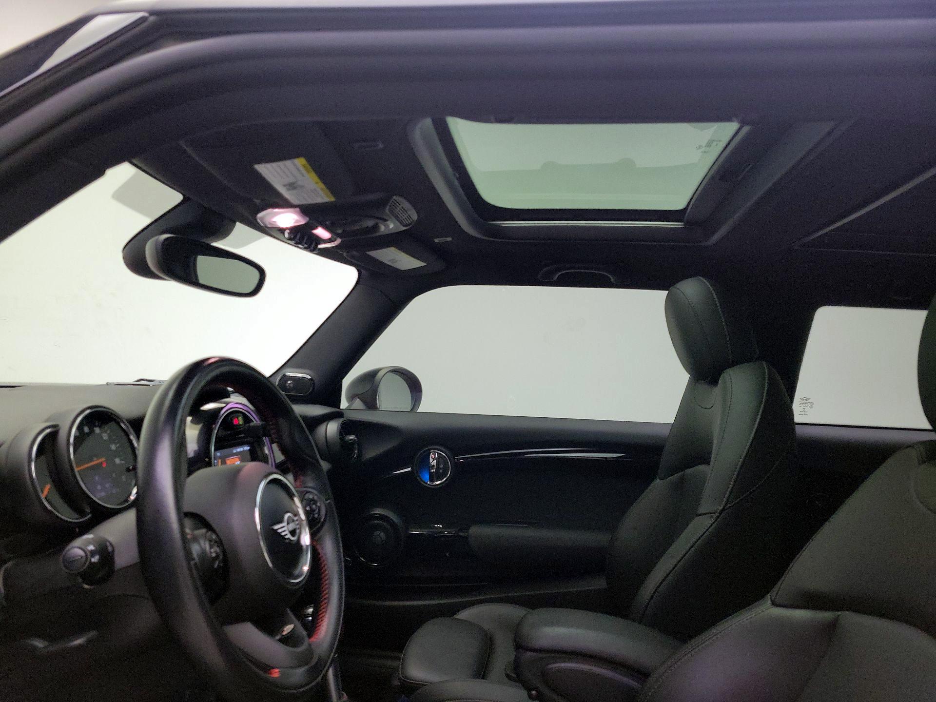 Thumbnail: 2019 MINI Cooper Hardtop - 19