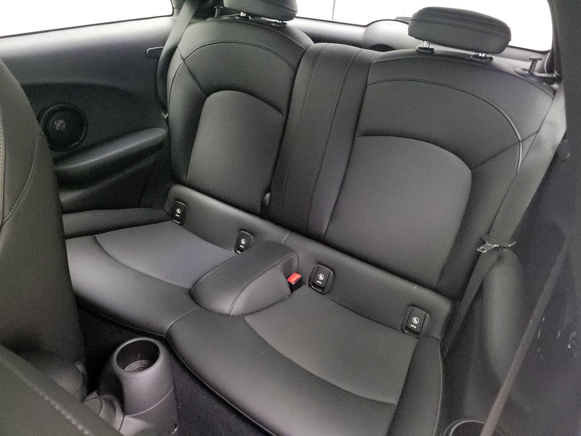 Thumbnail: 2019 MINI Cooper Hardtop - 20