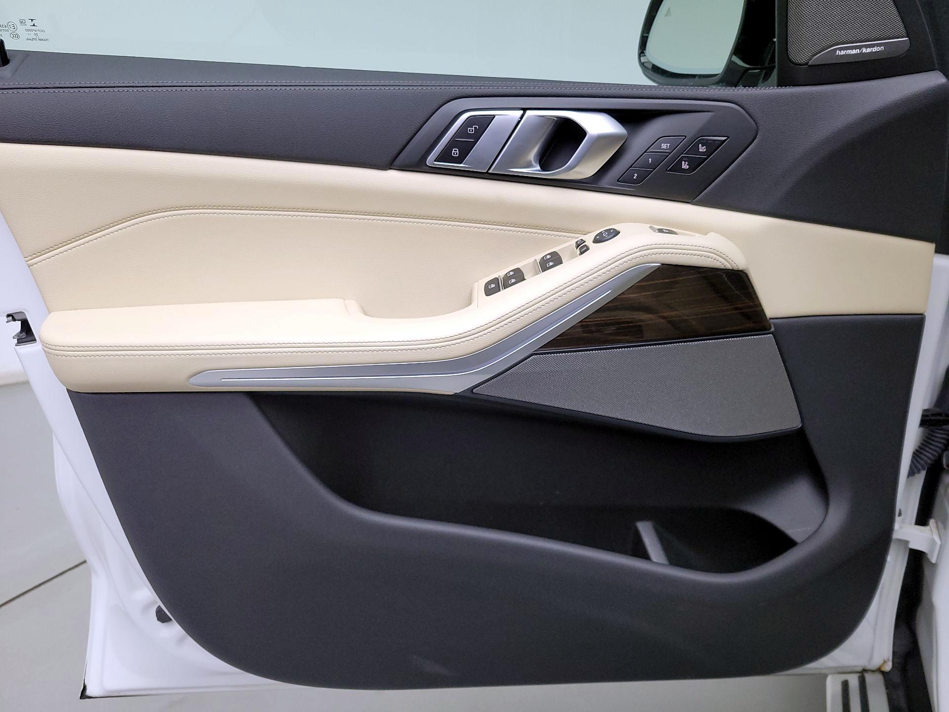 Thumbnail: 2021 BMW X5 - 12