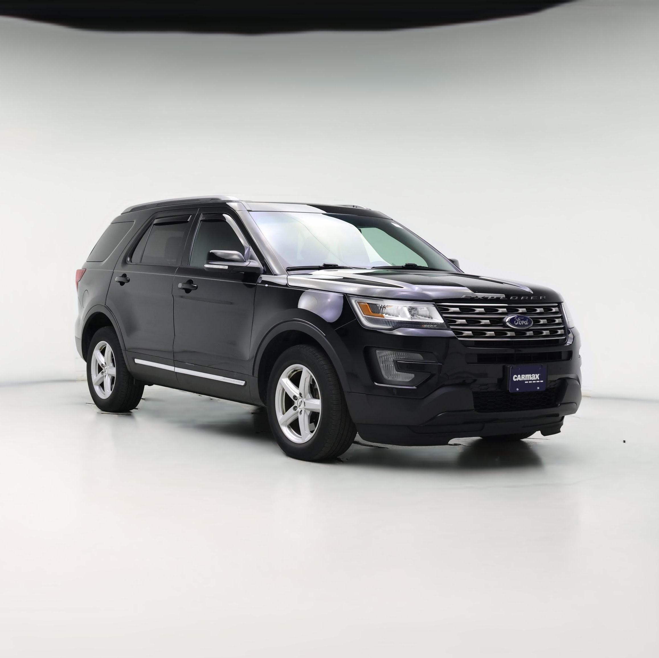 Thumbnail: 2016 Ford Explorer - 1