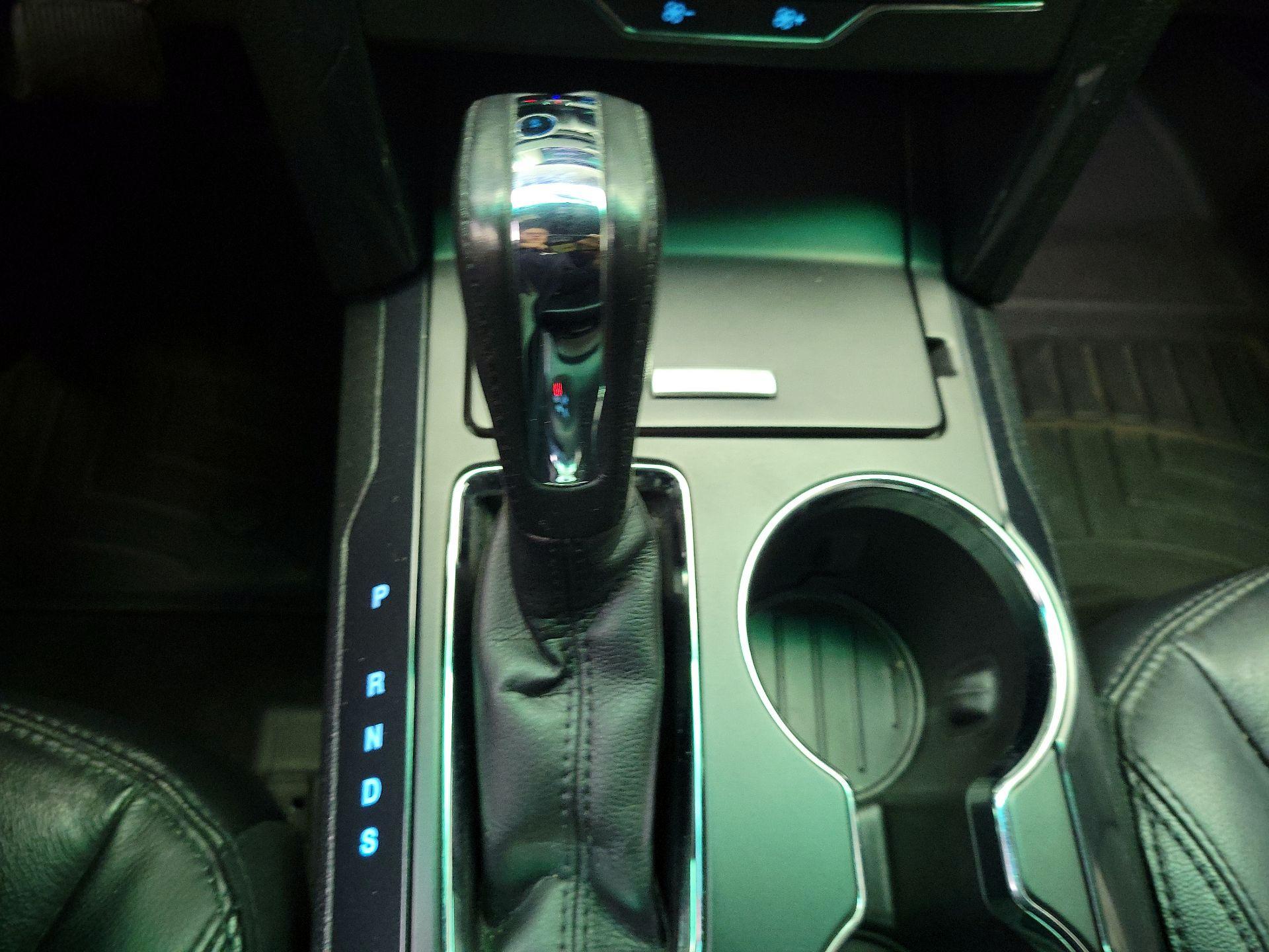 Thumbnail: 2016 Ford Explorer - 18