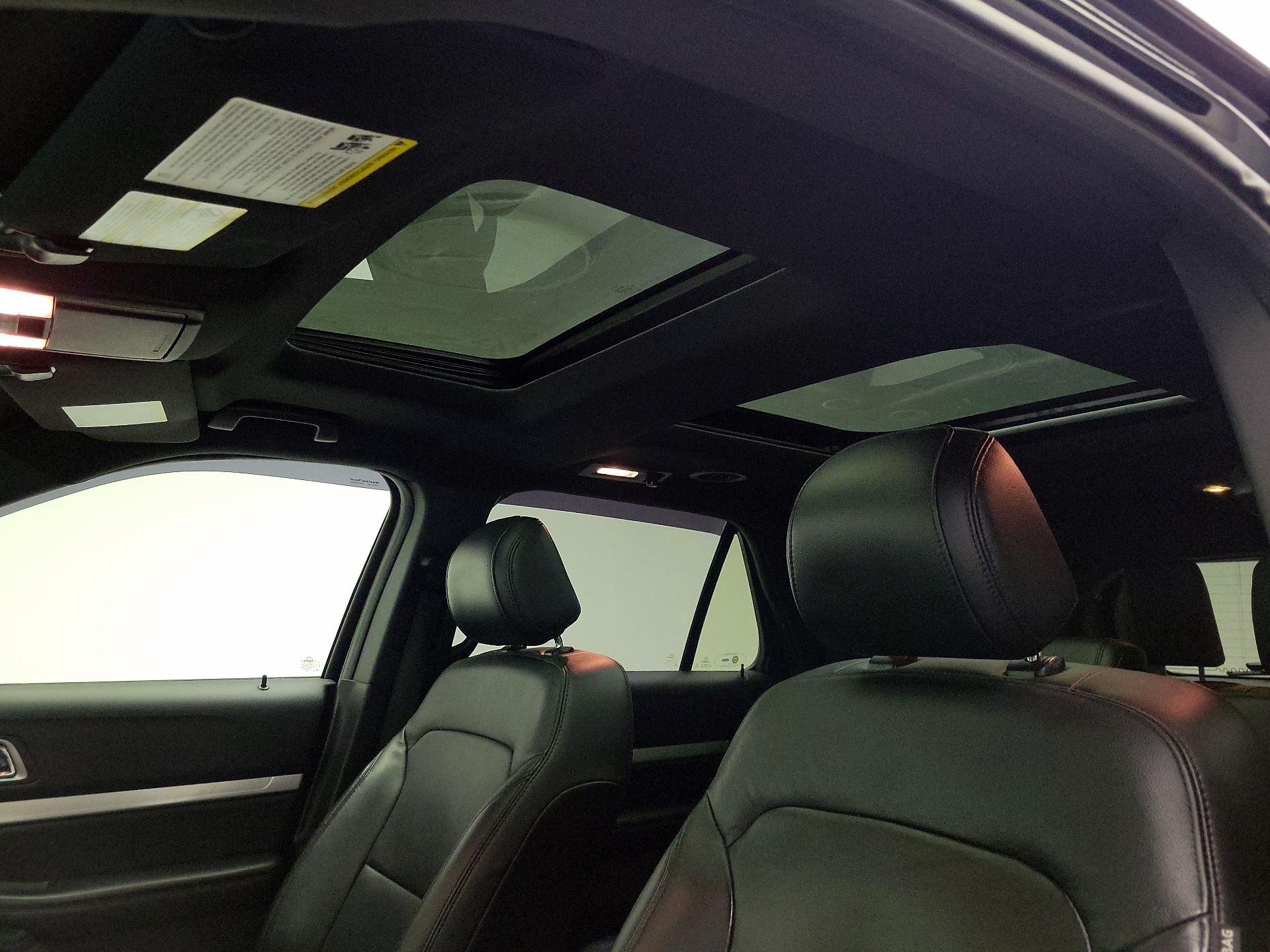 Thumbnail: 2016 Ford Explorer - 20