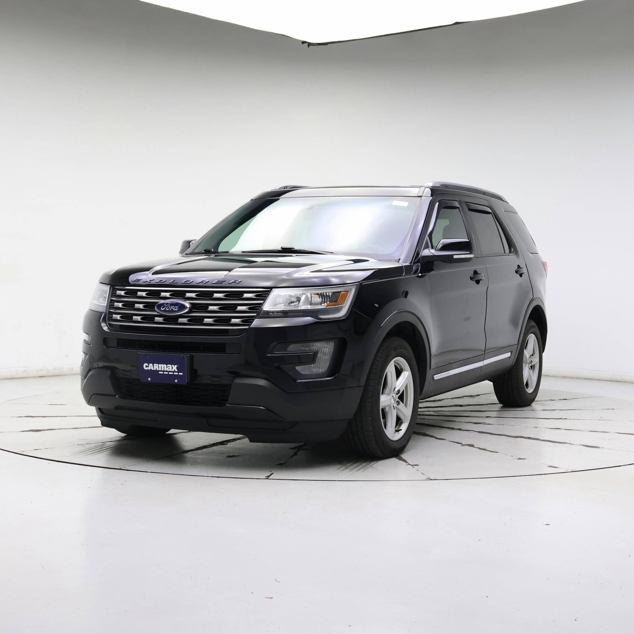 Thumbnail: 2016 Ford Explorer - 4