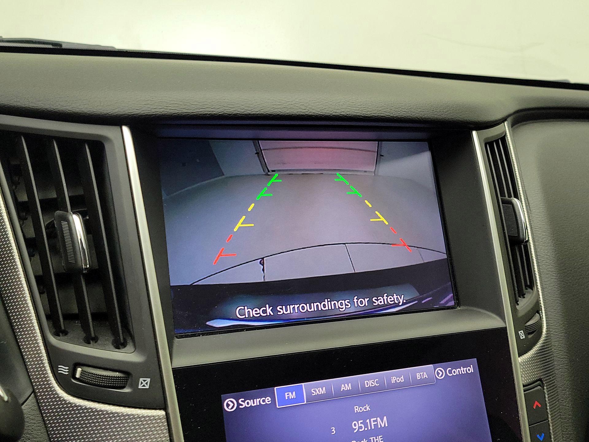 Thumbnail: 2015 INFINITI Q50 - 14