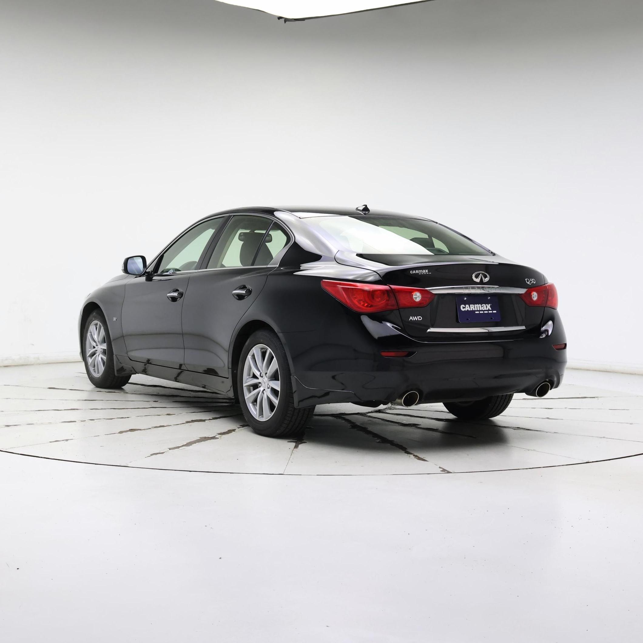 Thumbnail: 2015 INFINITI Q50 - 2