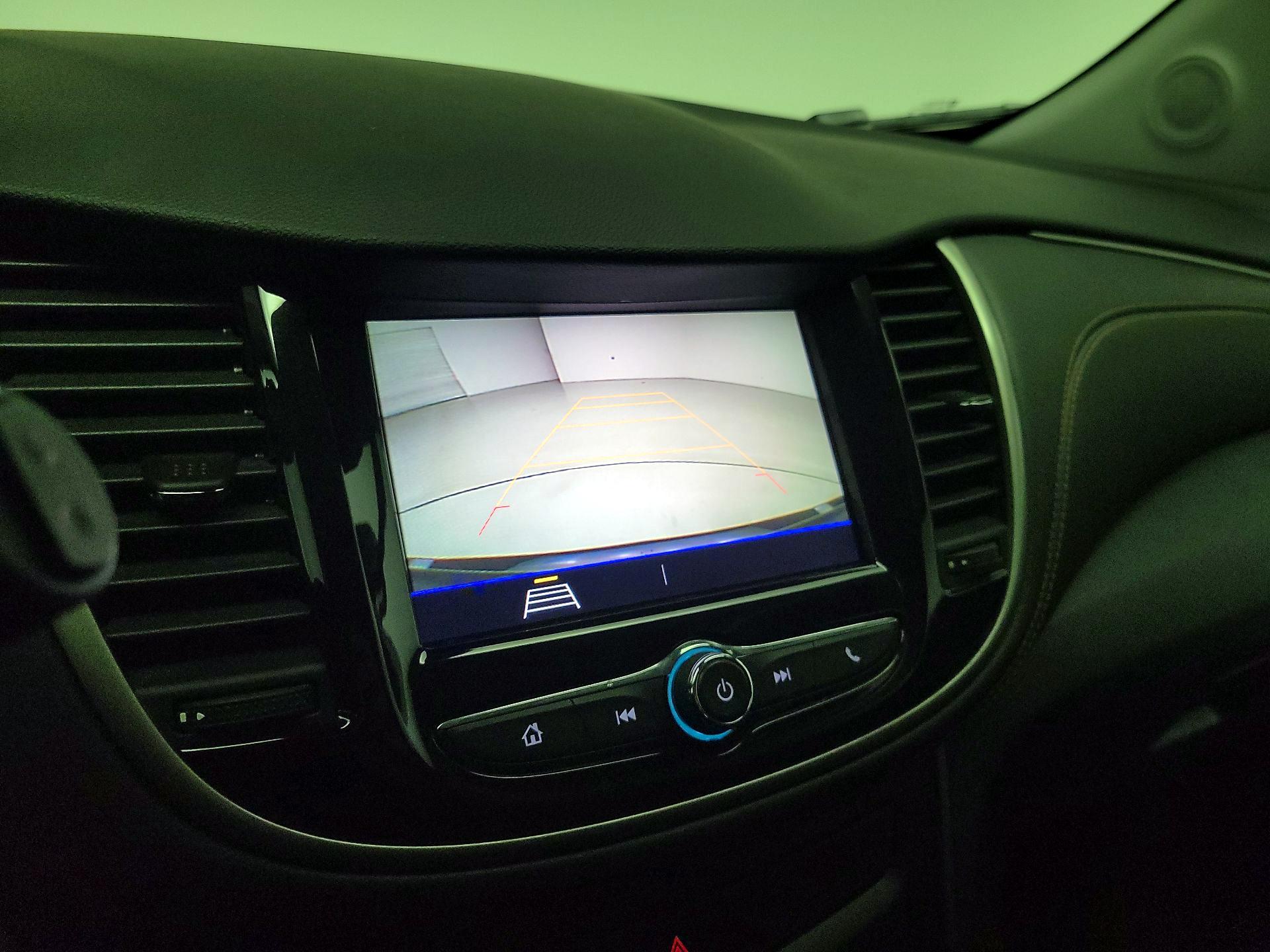 Thumbnail: 2020 Chevrolet Trax - 14