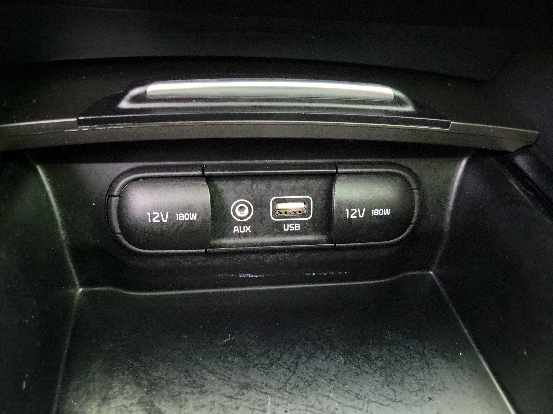 Thumbnail: 2019 Kia Optima - 18