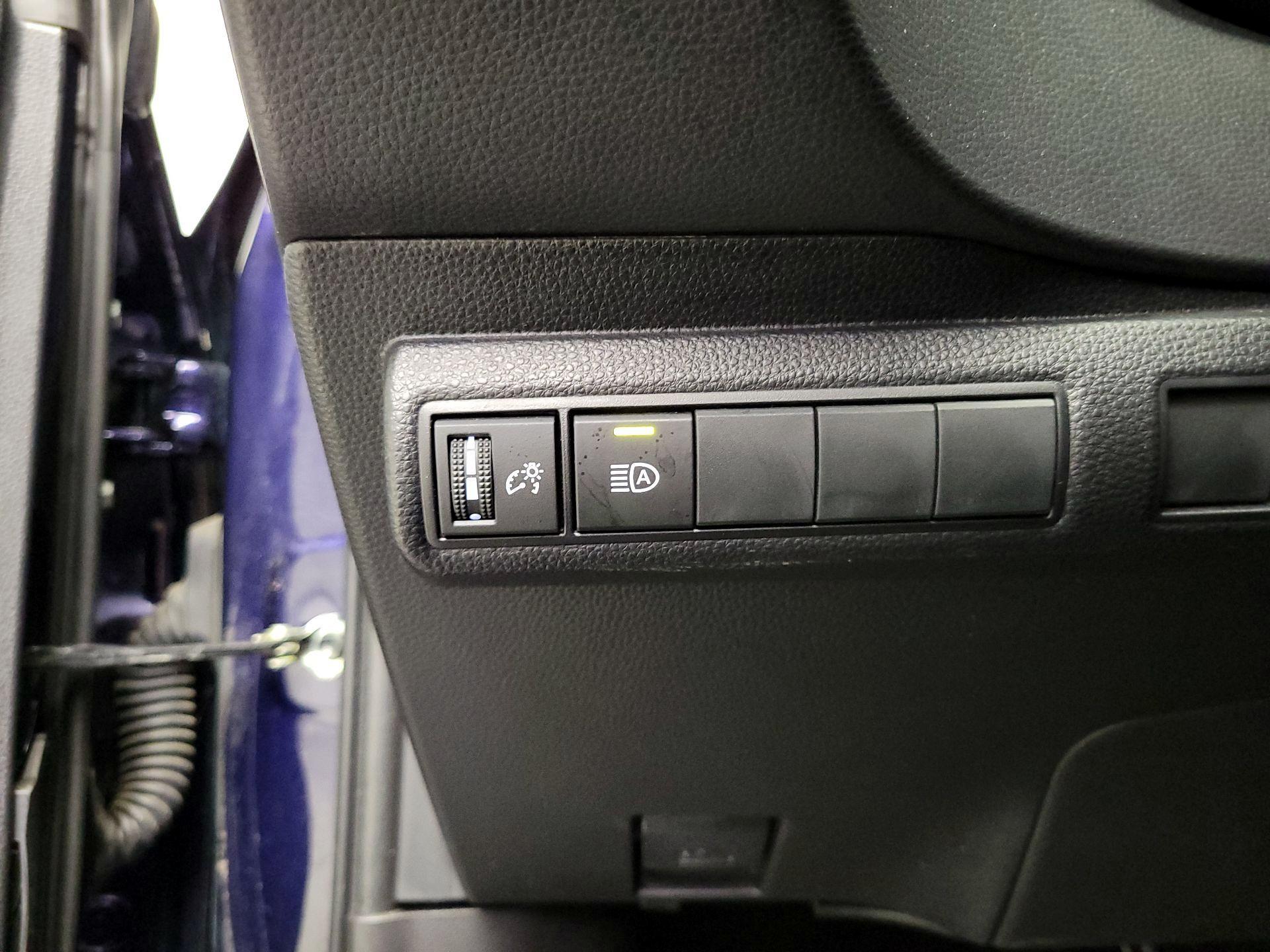 Thumbnail: 2024 Toyota Corolla - 13