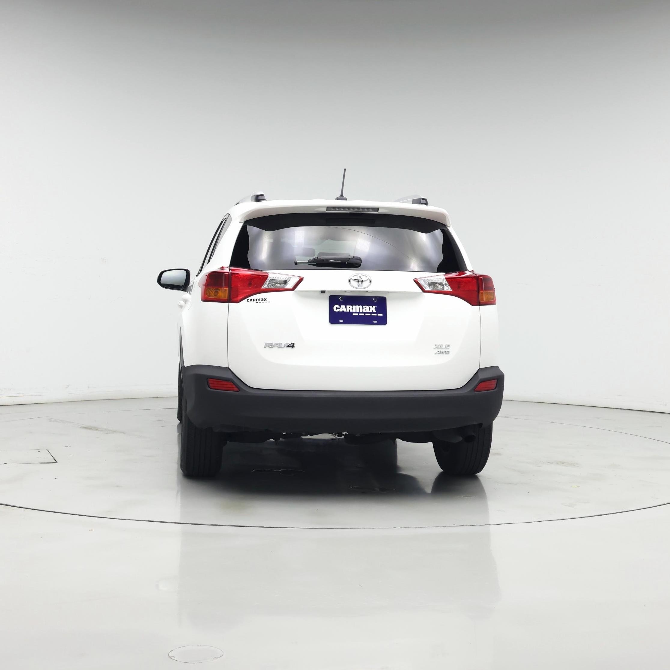 Thumbnail: 2015 Toyota RAV4 - 6