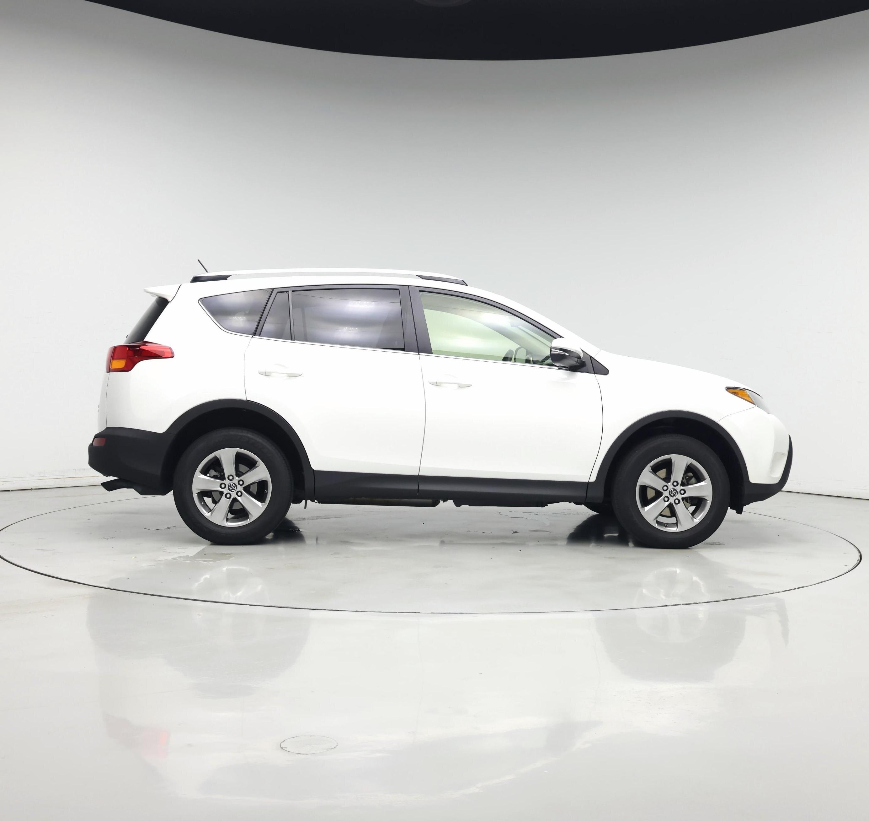 Thumbnail: 2015 Toyota RAV4 - 7
