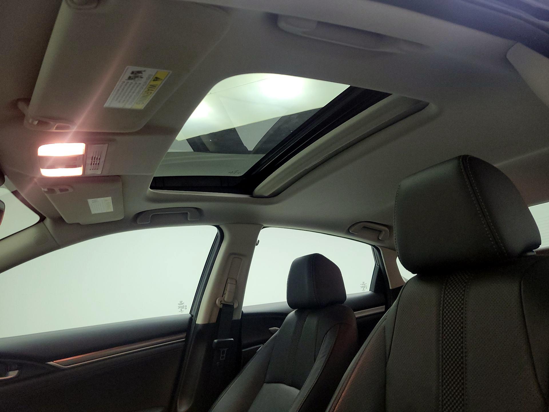 Thumbnail: 2019 Honda Civic - 19