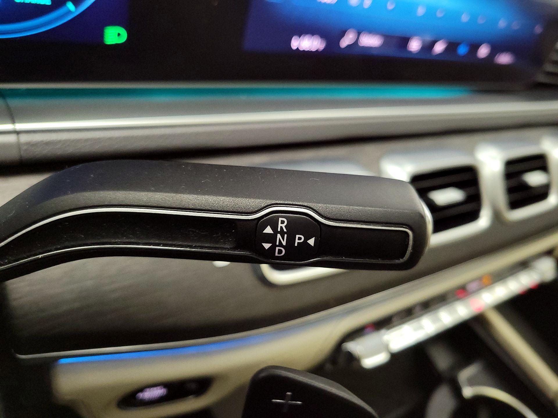 Thumbnail: 2020 Mercedes-Benz GLE - 18