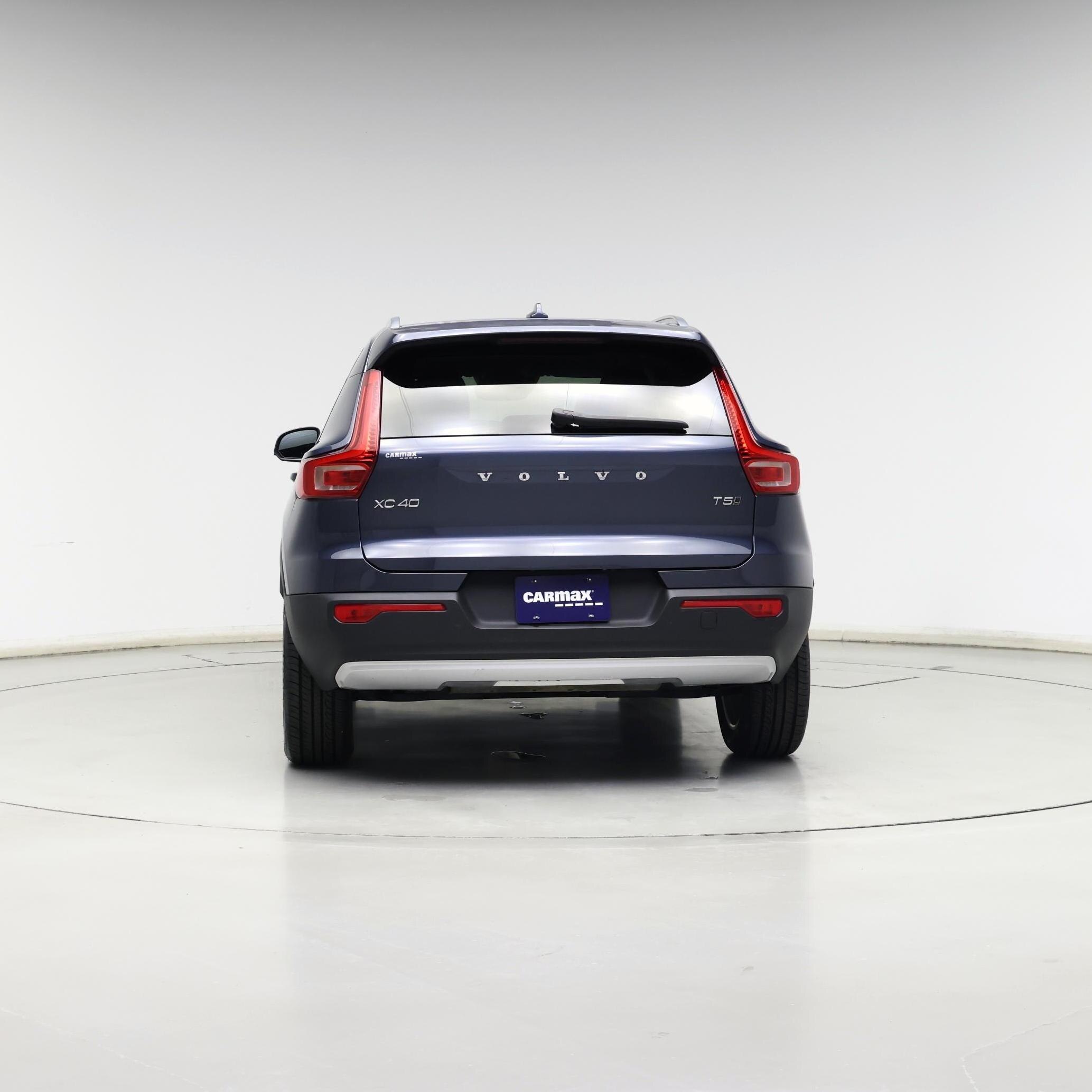 Thumbnail: 2022 Volvo XC40 - 6