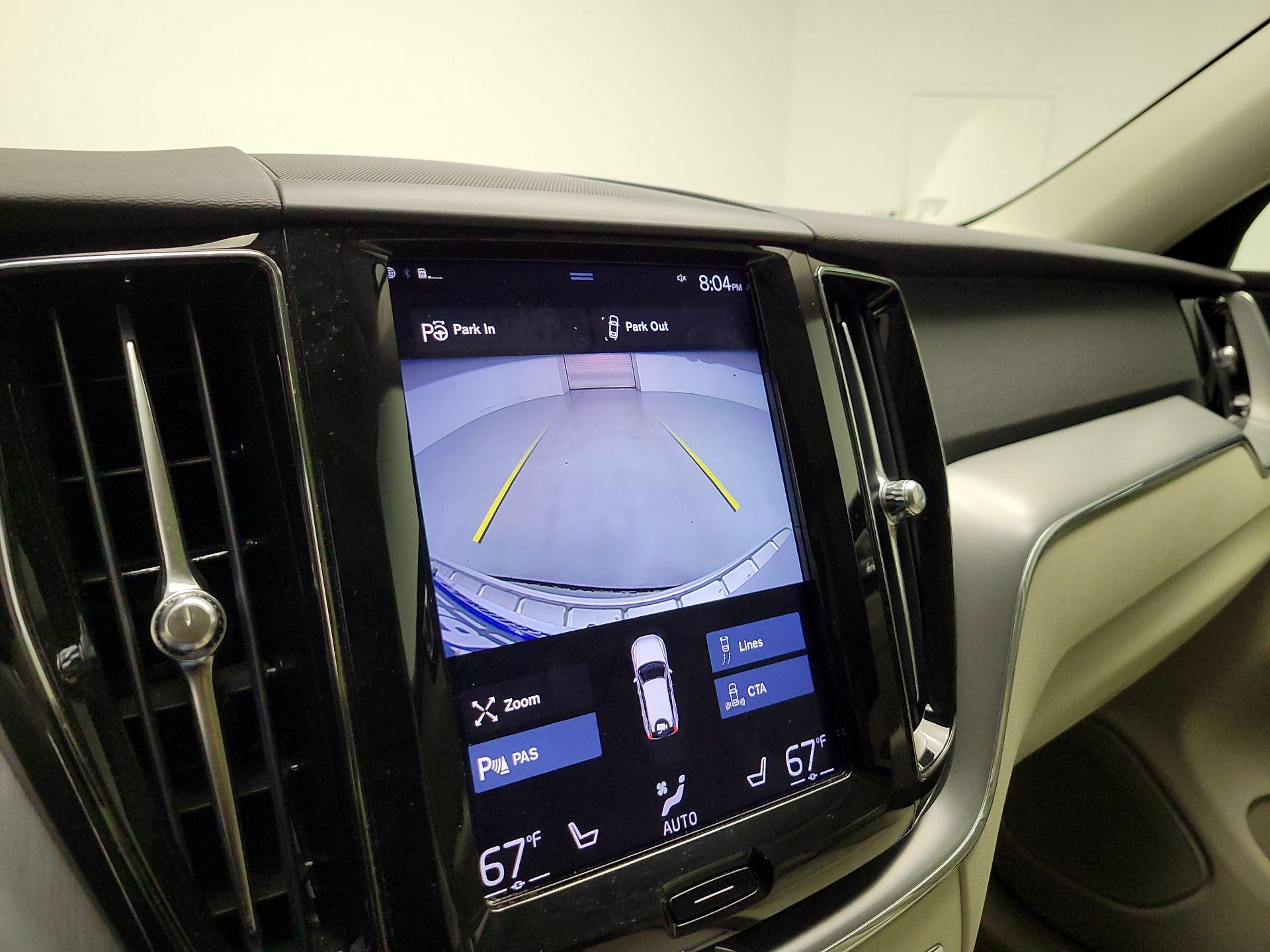 Thumbnail: 2018 Volvo XC60 - 15