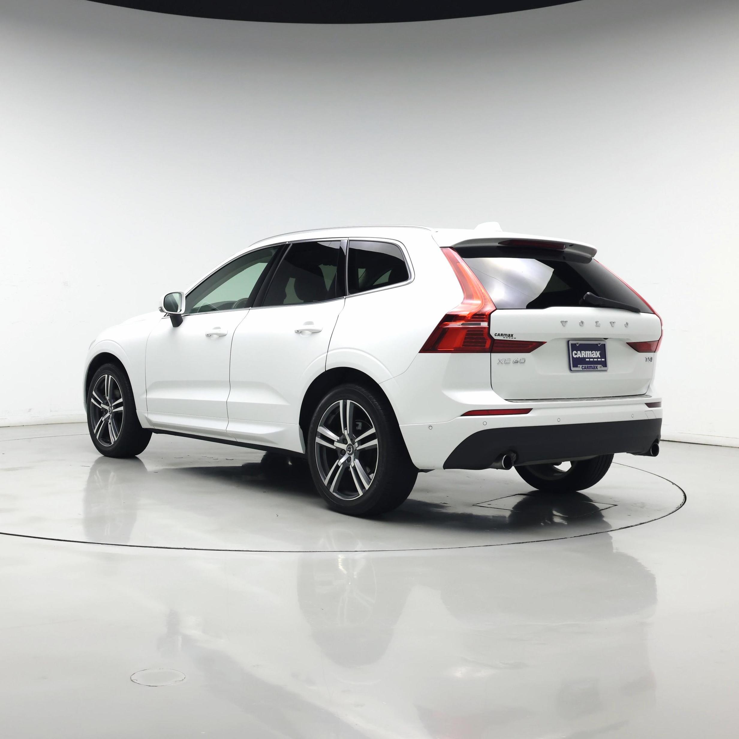 Thumbnail: 2018 Volvo XC60 - 2